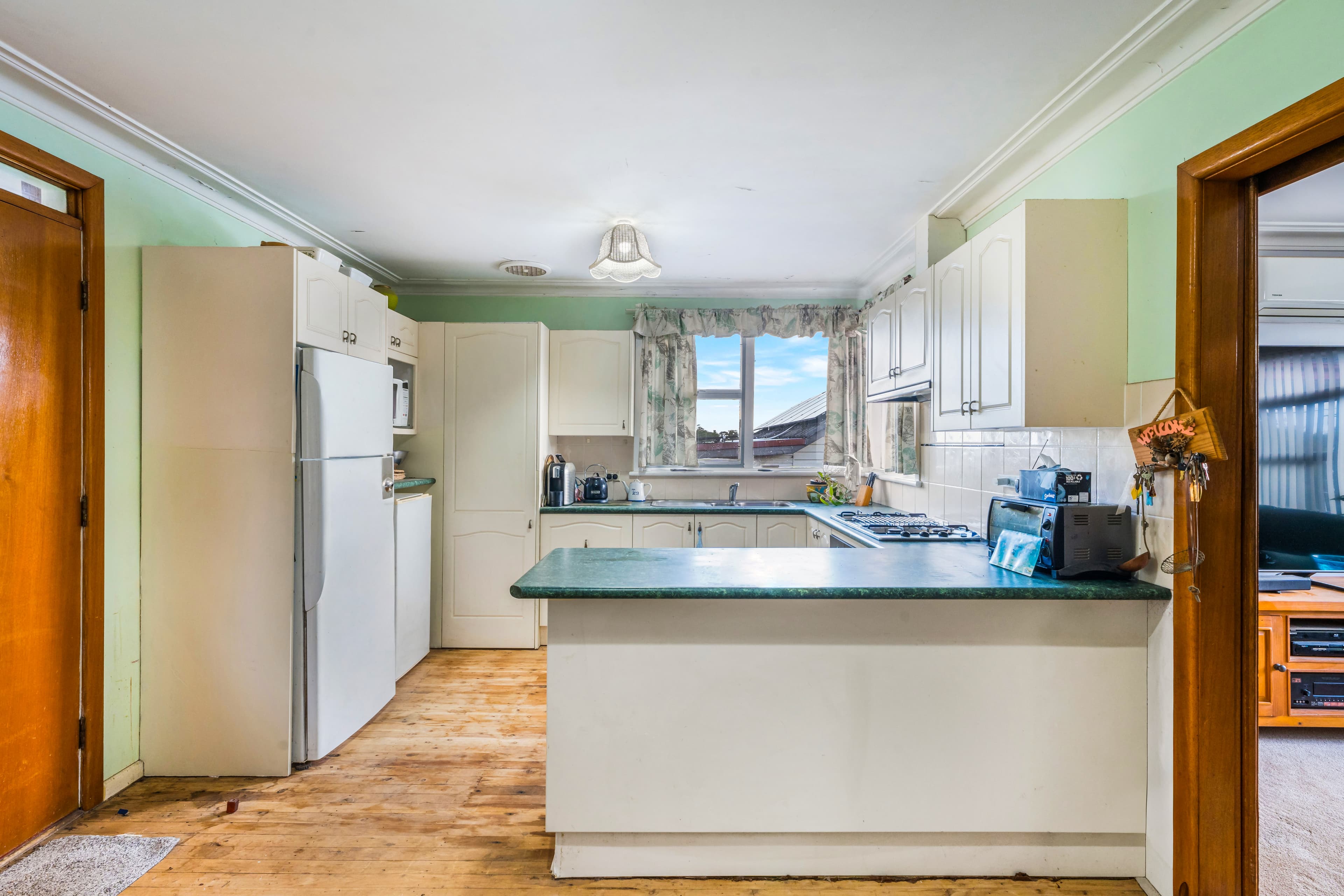 101 Macquarie Avenue, Campbelltown, Campbelltown - Thumbnail 6