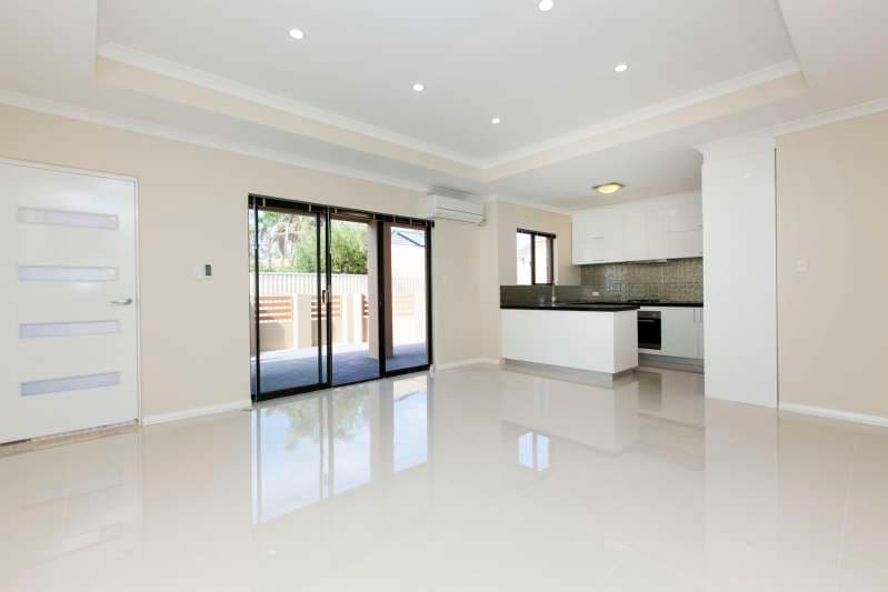 B&C/16 Kingsfold Street, Balga, Balga - Thumbnail 4