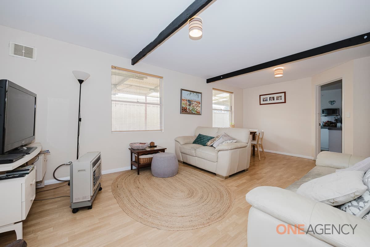 5 Cox Crescent, Quinns Rocks, Quinns Rocks - Thumbnail 3