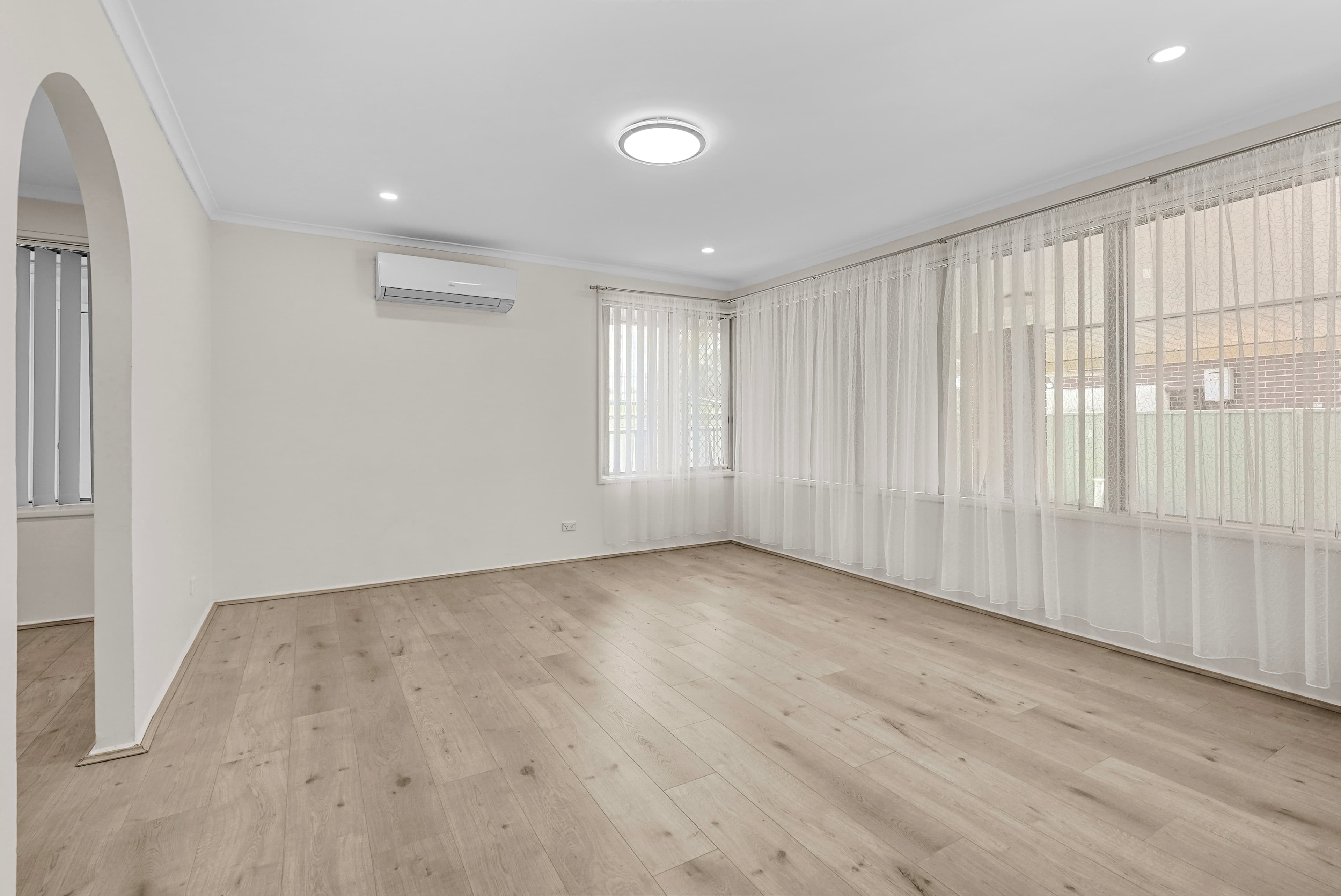 23 Fitzroy Crescent, Leumeah, Leumeah - Thumbnail 3