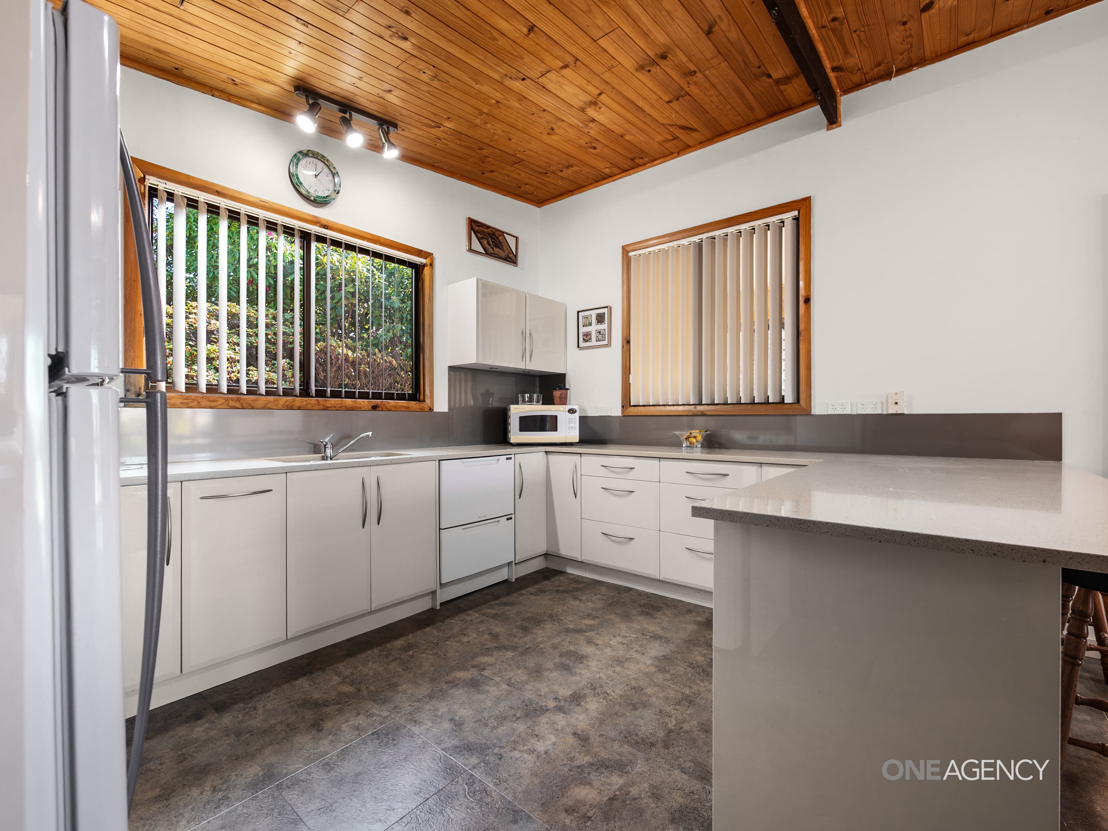 40 Chanel Street North, Park Grove, Park Grove - Thumbnail 3