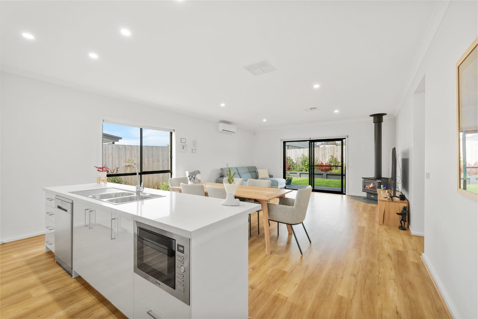 53 Laurette Avenue, San Remo, San Remo - Thumbnail 4