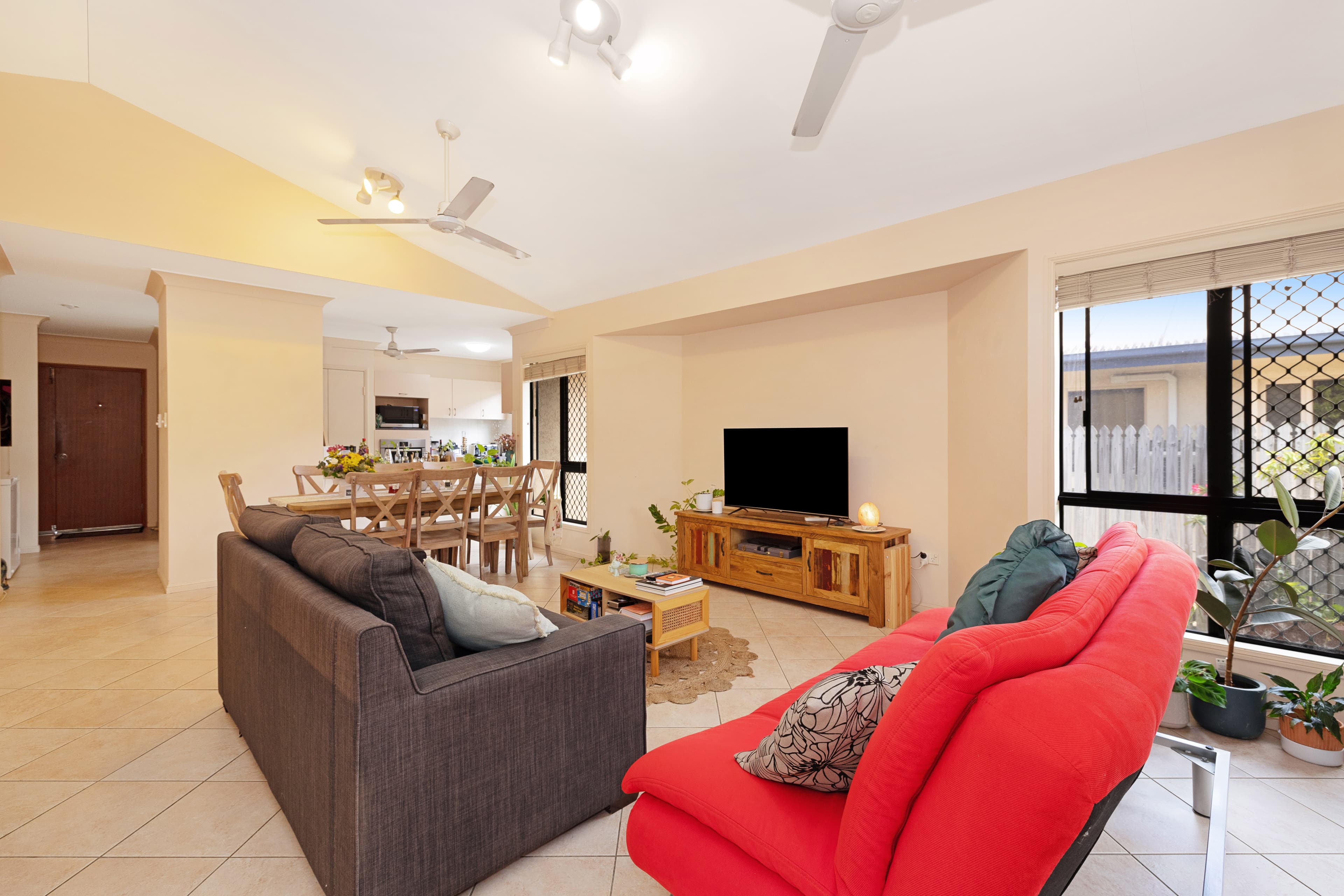 8 Hawkesbury Lane, Douglas, Douglas - Thumbnail 4