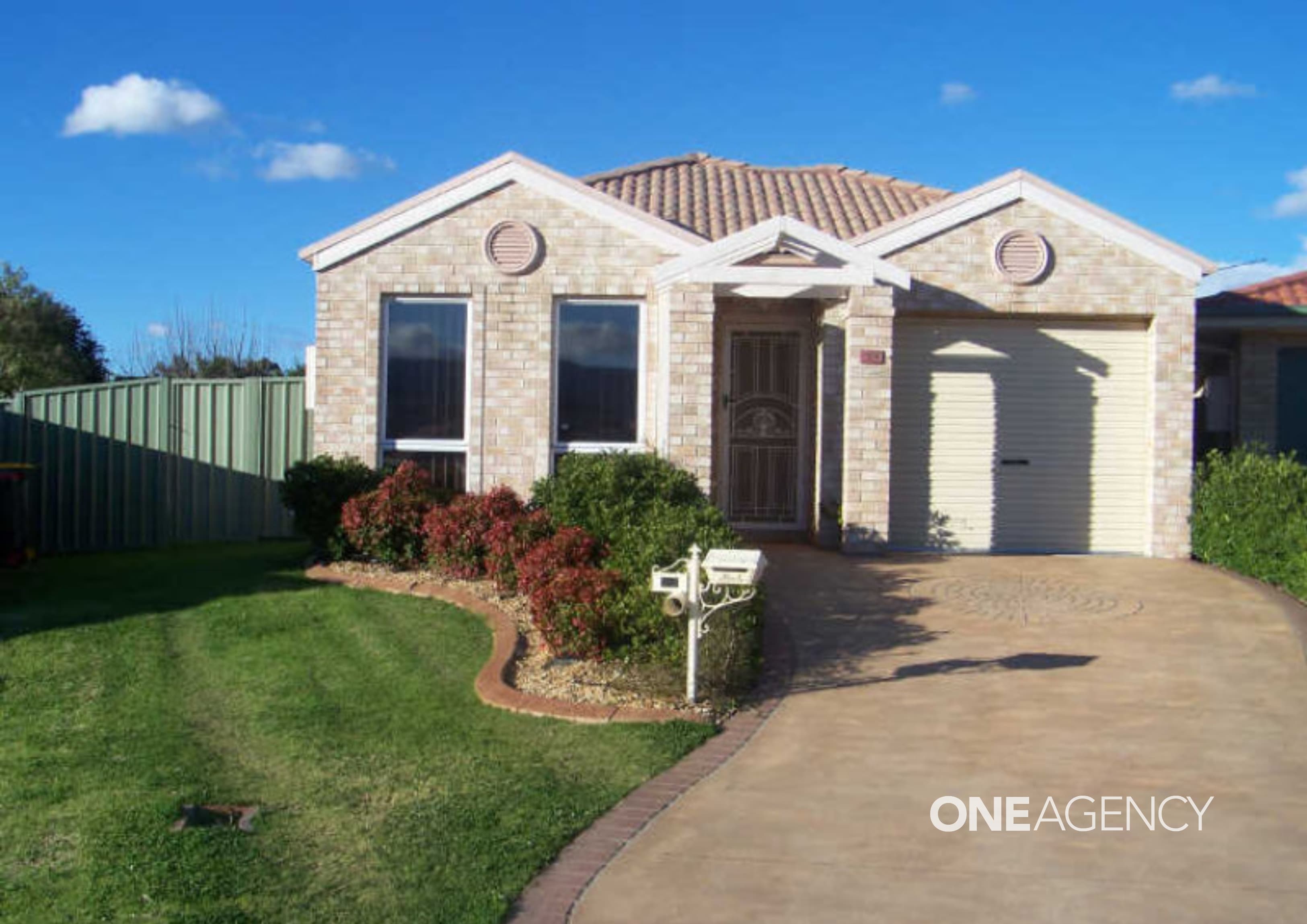 39 Timms Place, Horsley, Horsley - Image 1