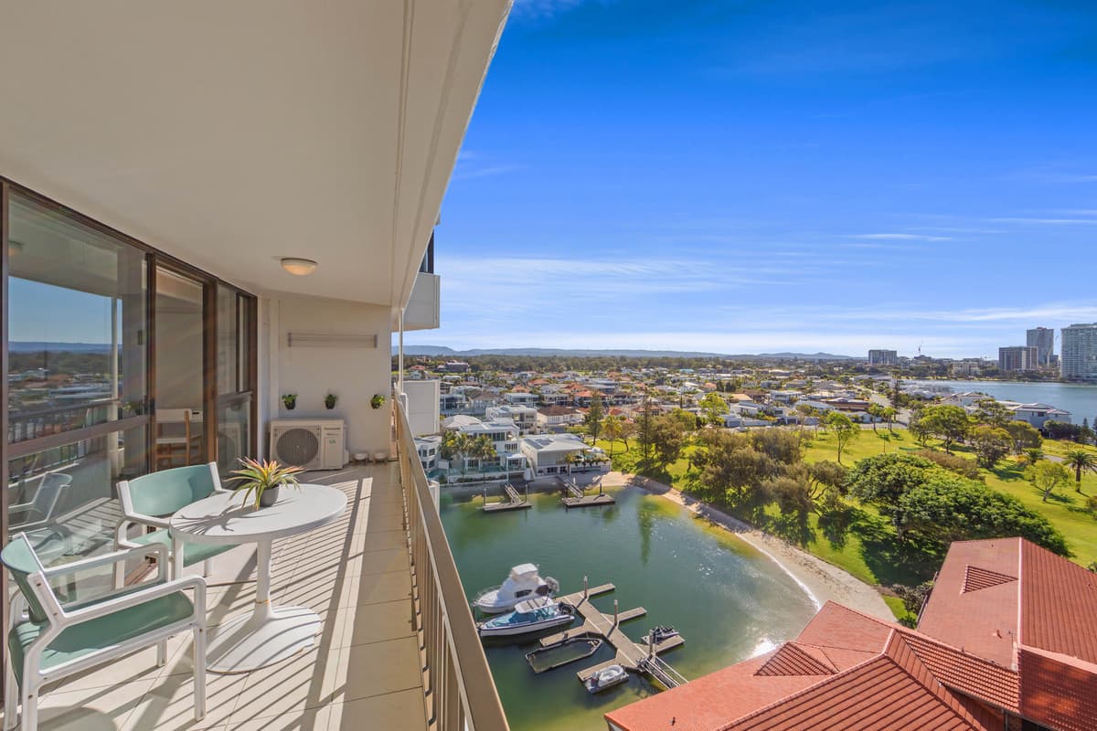 42/20 Commodore Drive, Paradise Waters, Paradise Waters - Thumbnail 3
