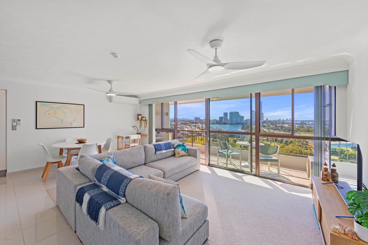 42/20 Commodore Drive, Paradise Waters, Paradise Waters - Thumbnail 4