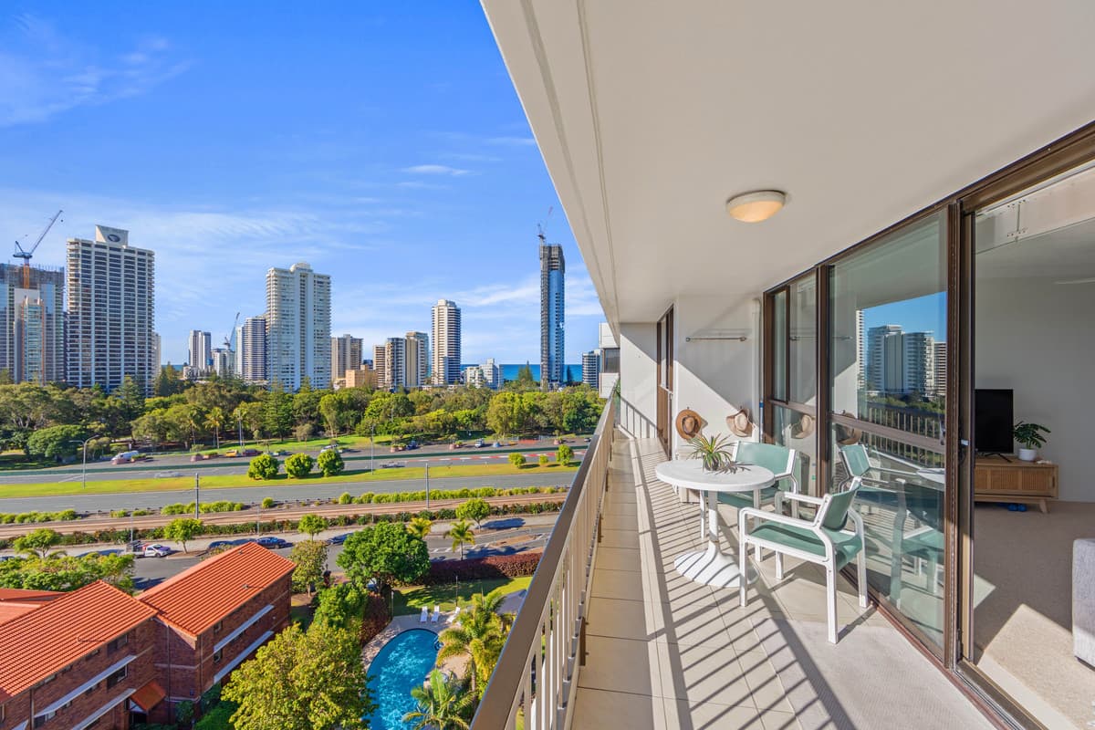 42/20 Commodore Drive, Paradise Waters, Paradise Waters - Thumbnail 5