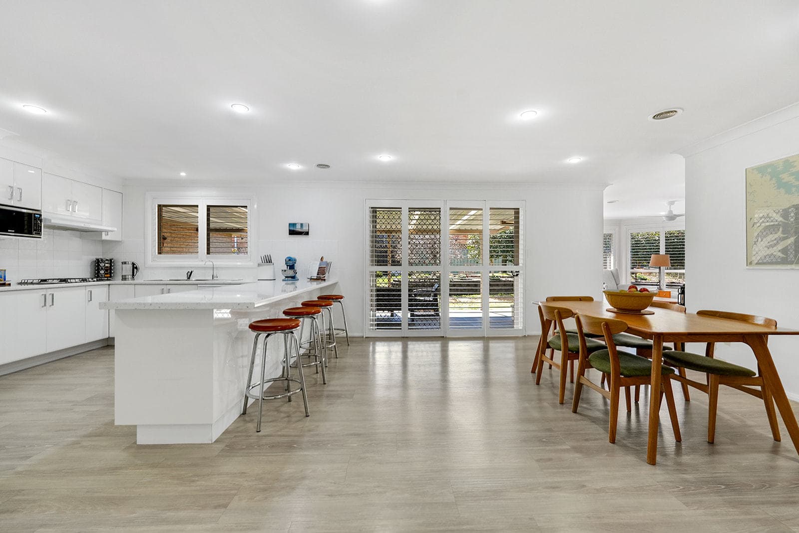 8 Magnolia Way, Orange, Orange - Thumbnail 4