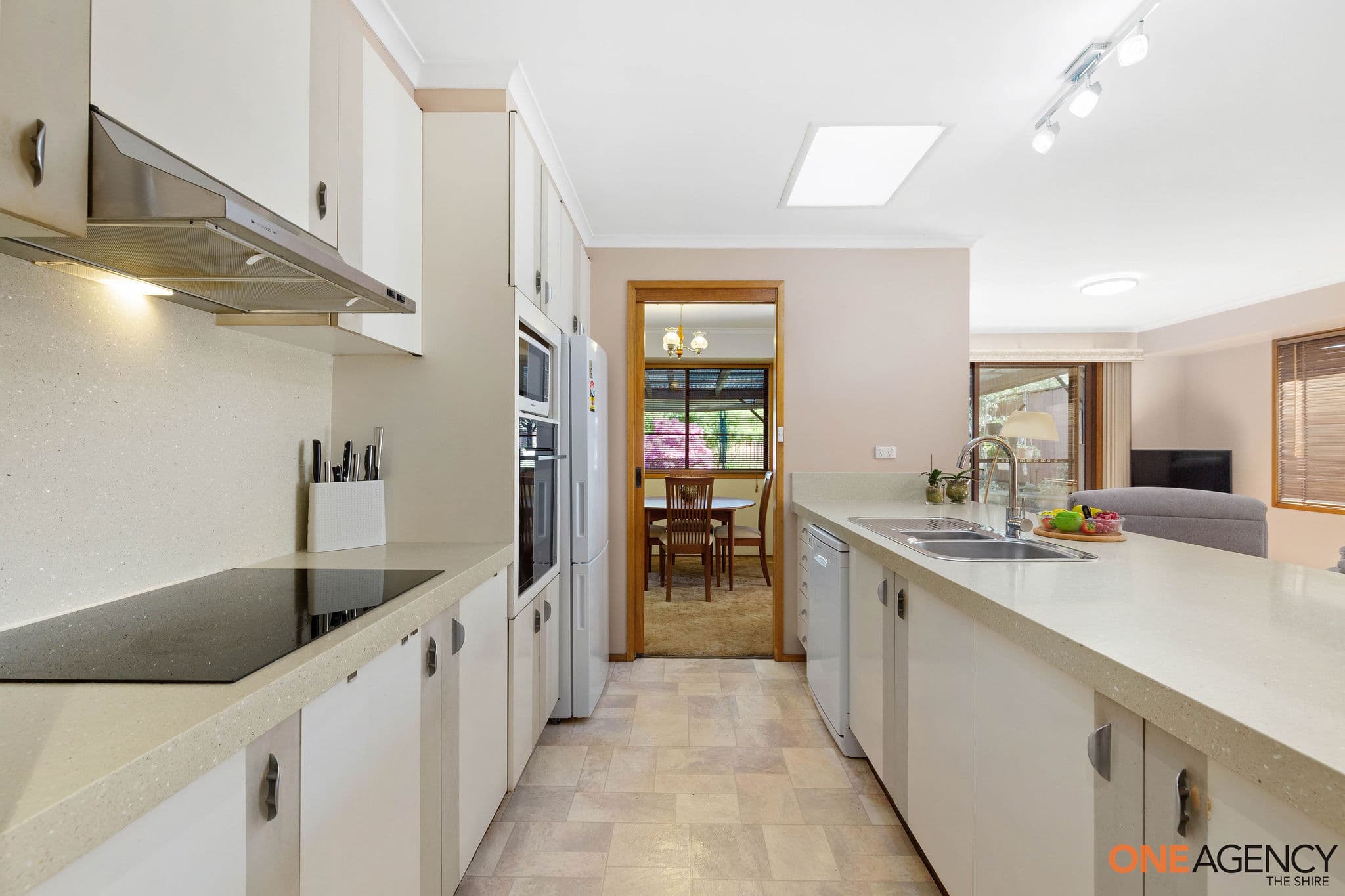 9 Ribbon Gum Close, Alfords Point, Alfords Point - Thumbnail 6