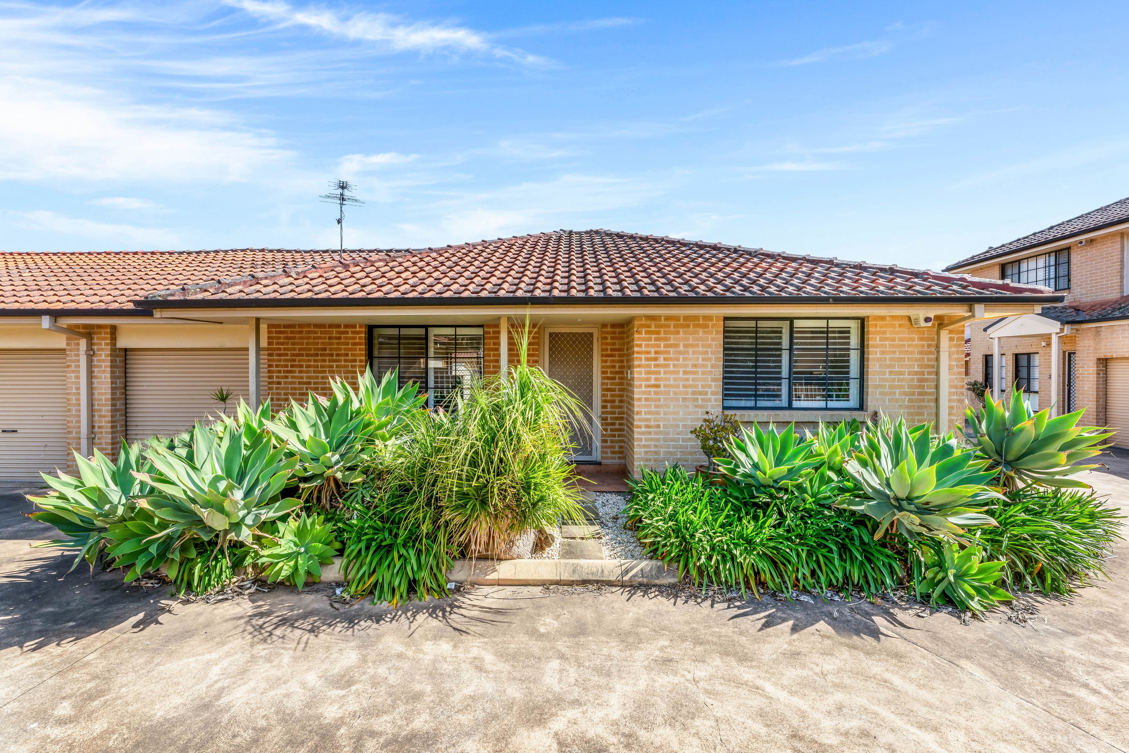 2/89 Minto Road, Minto, Minto - Image 1
