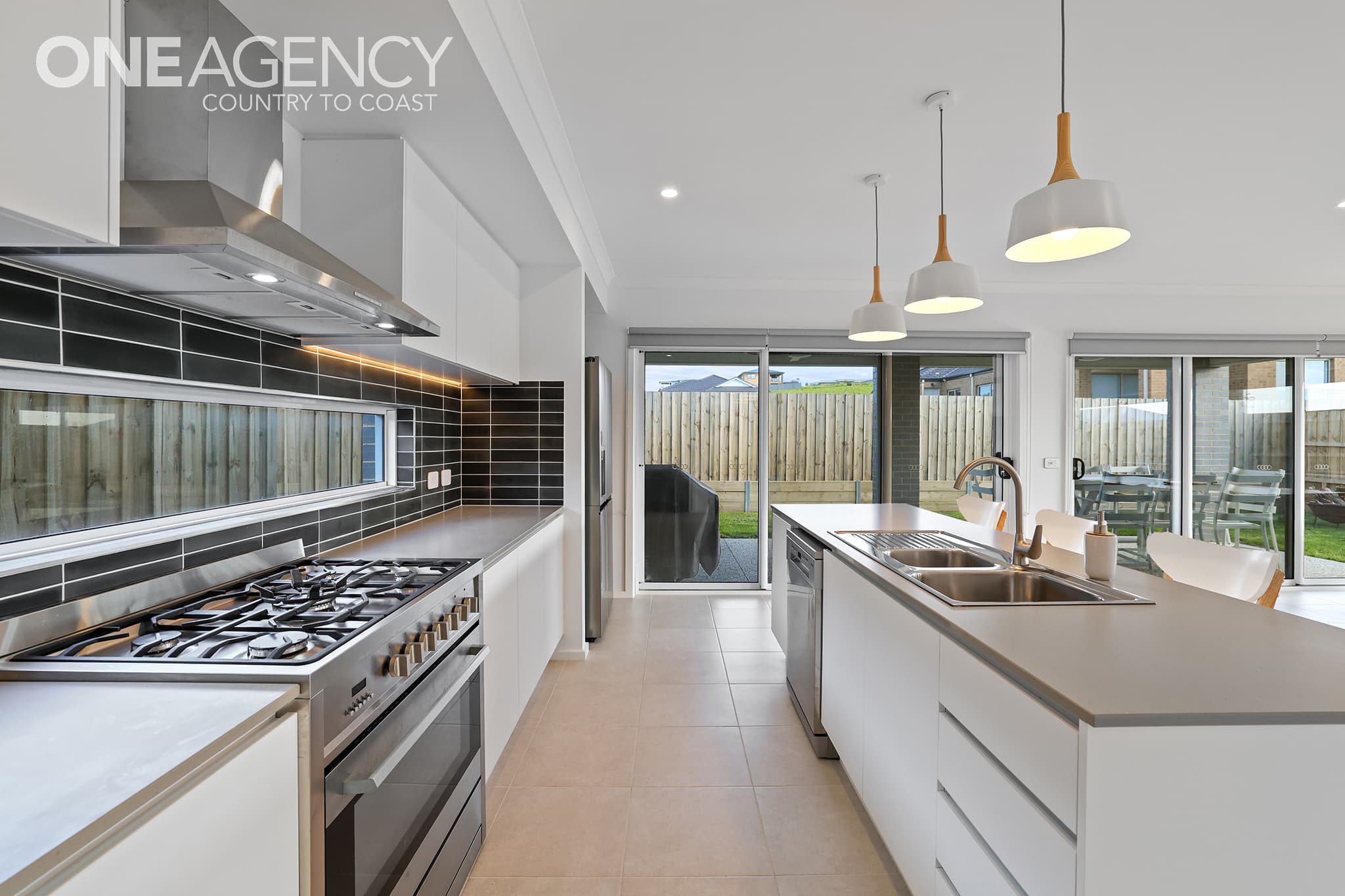 17 Paterson Drive, San Remo, San Remo - Thumbnail 3