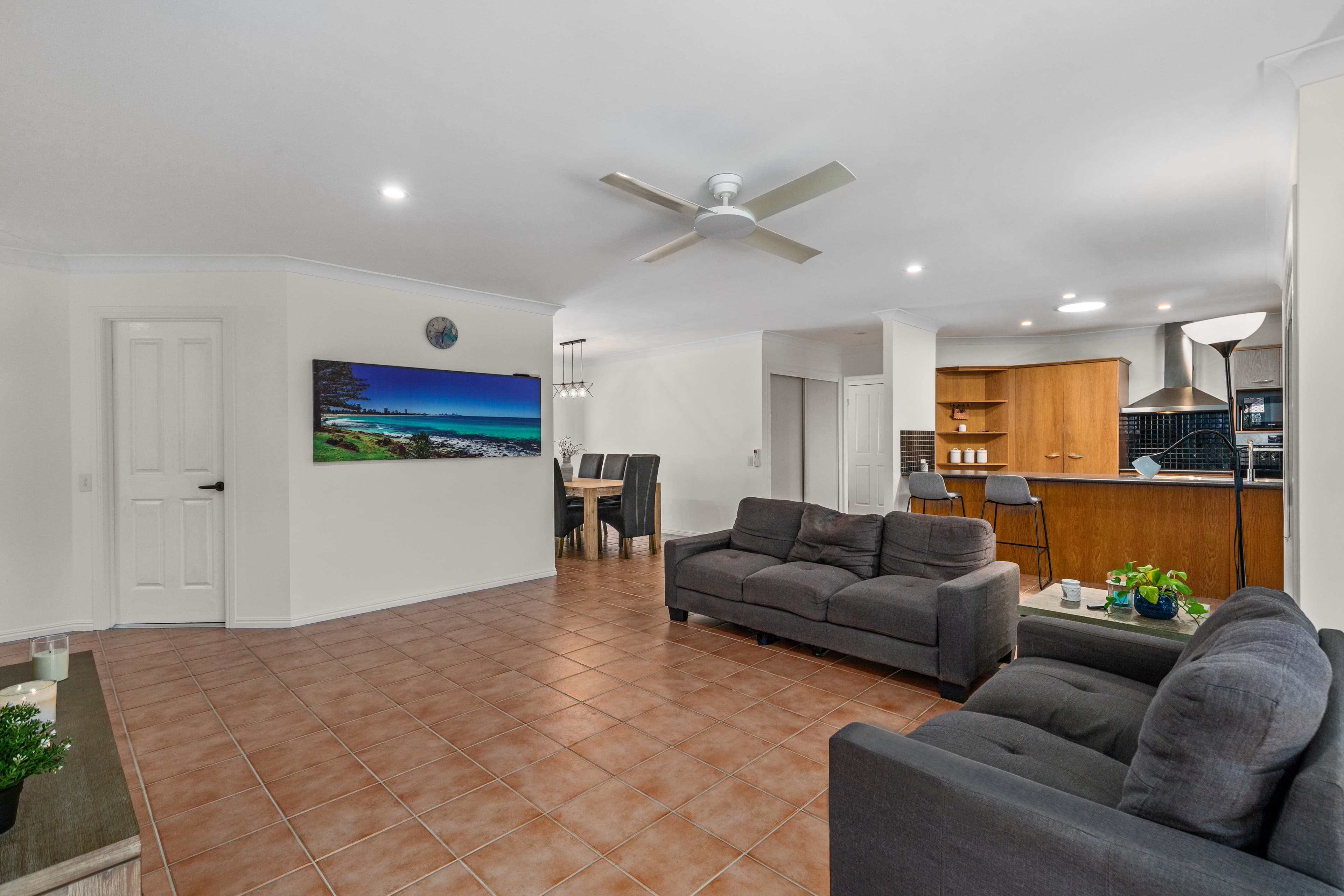 71 Dipper Drive, Burleigh Waters, Burleigh Waters - Thumbnail 5