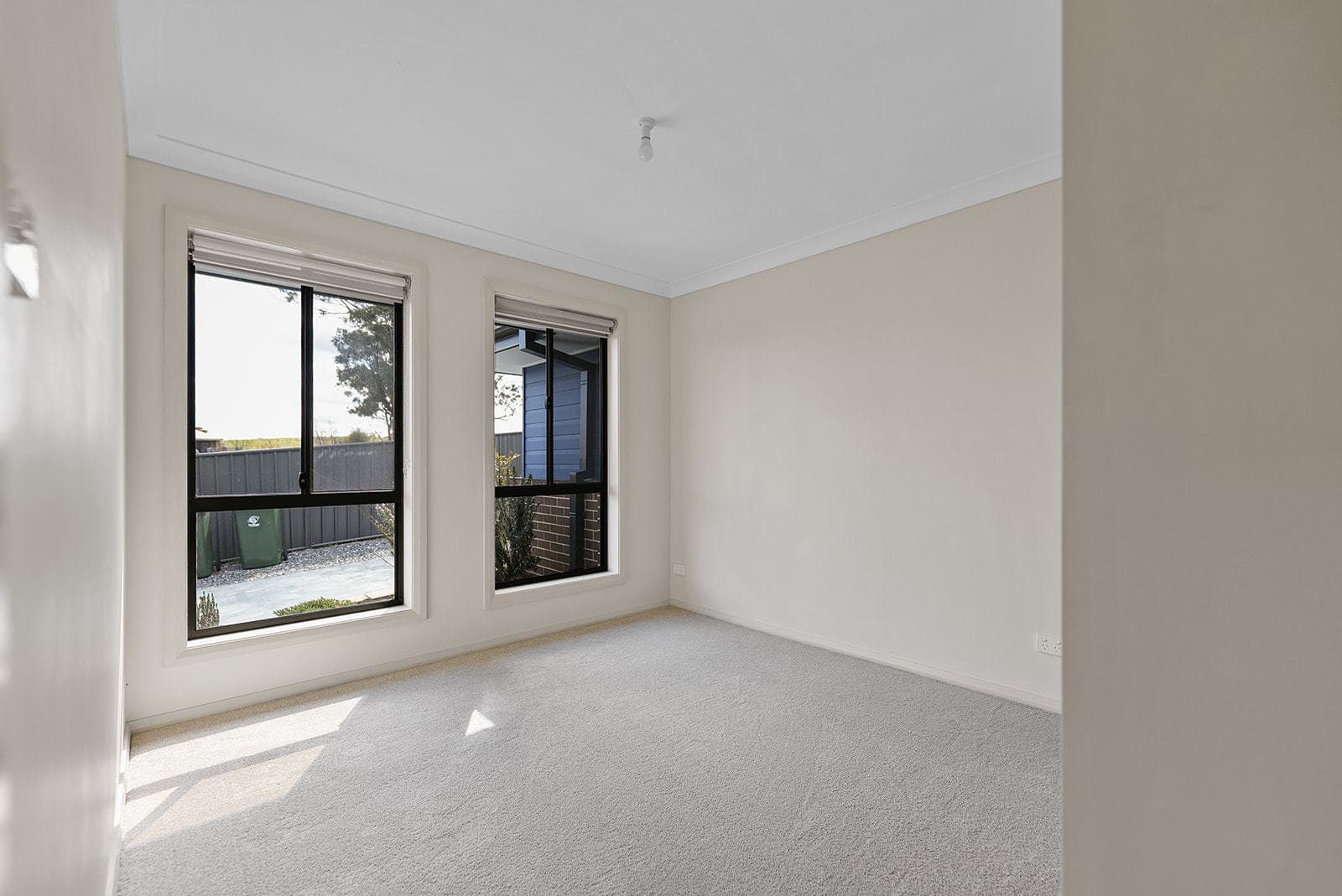19 Haywood Drive, Orange, Orange - Thumbnail 3