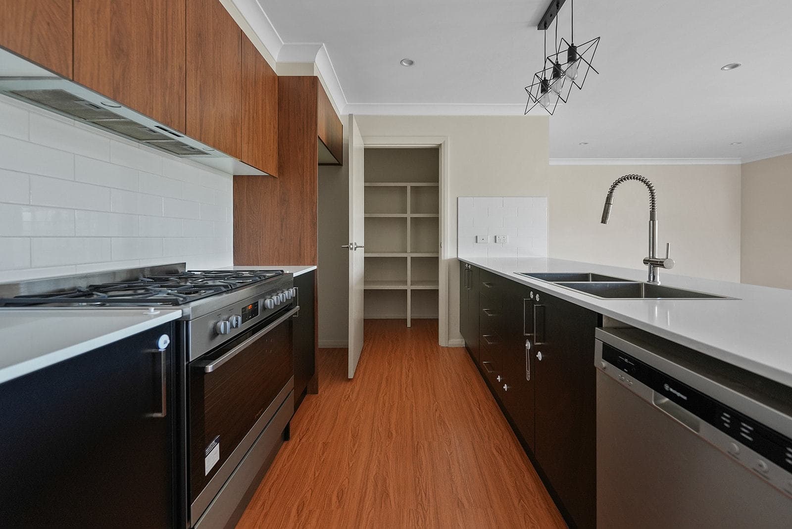 19 Haywood Drive, Orange, Orange - Thumbnail 4