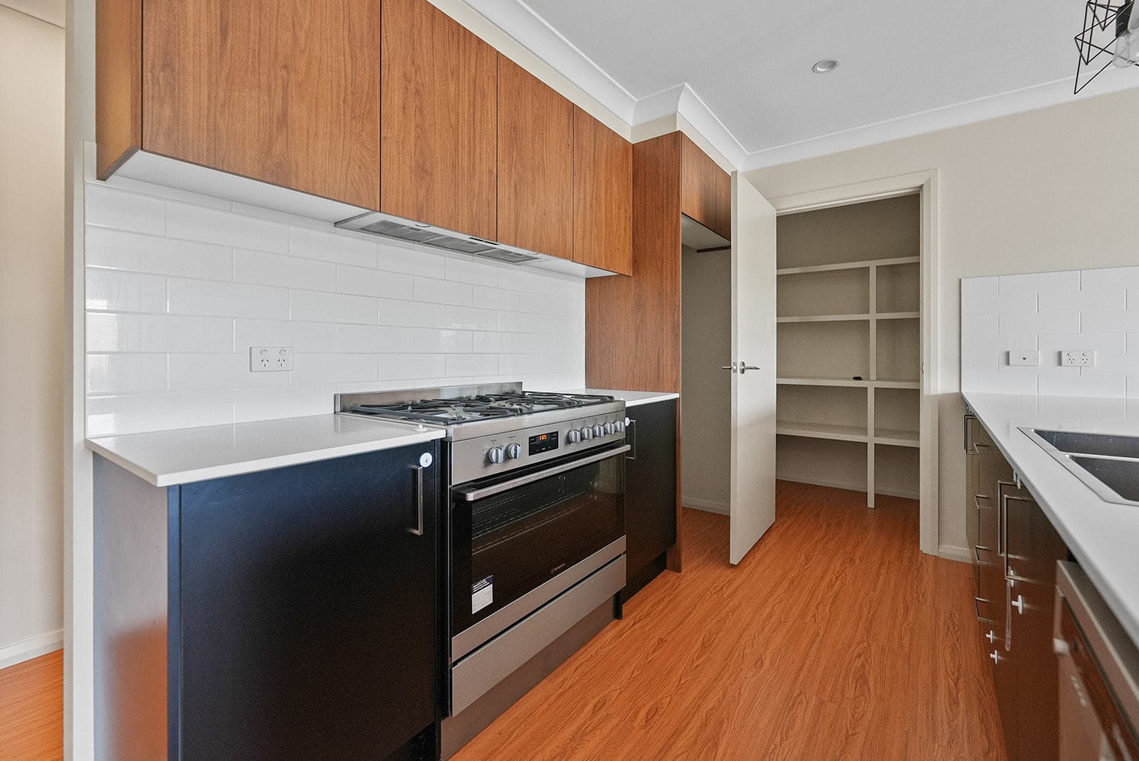 19 Haywood Drive, Orange, Orange - Thumbnail 5