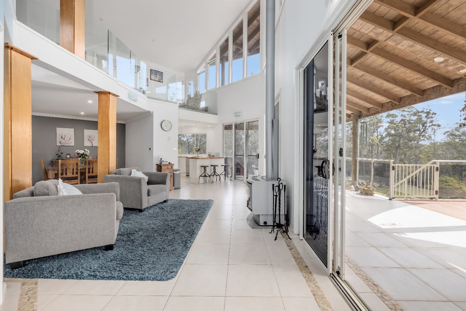 39 Lake Ridge Drive, Kew, Kew - Thumbnail 3