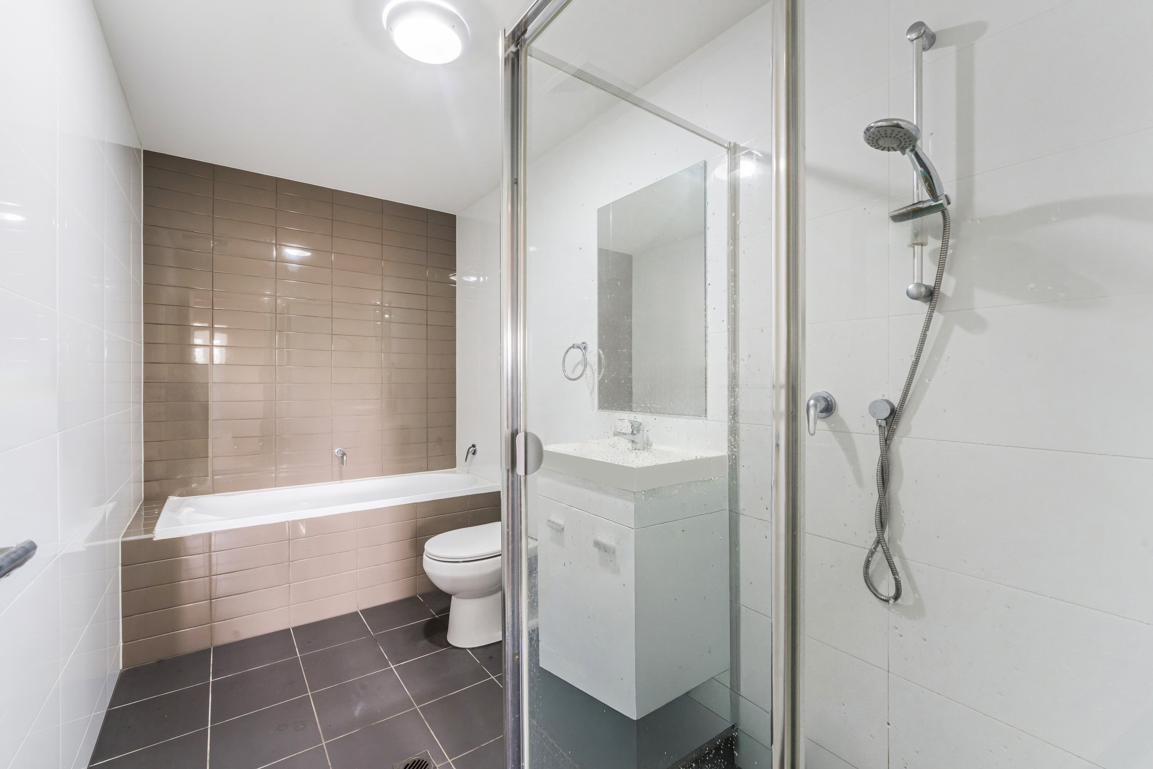 65/12-20 Tyler Street, Campbelltown, Campbelltown - Thumbnail 7