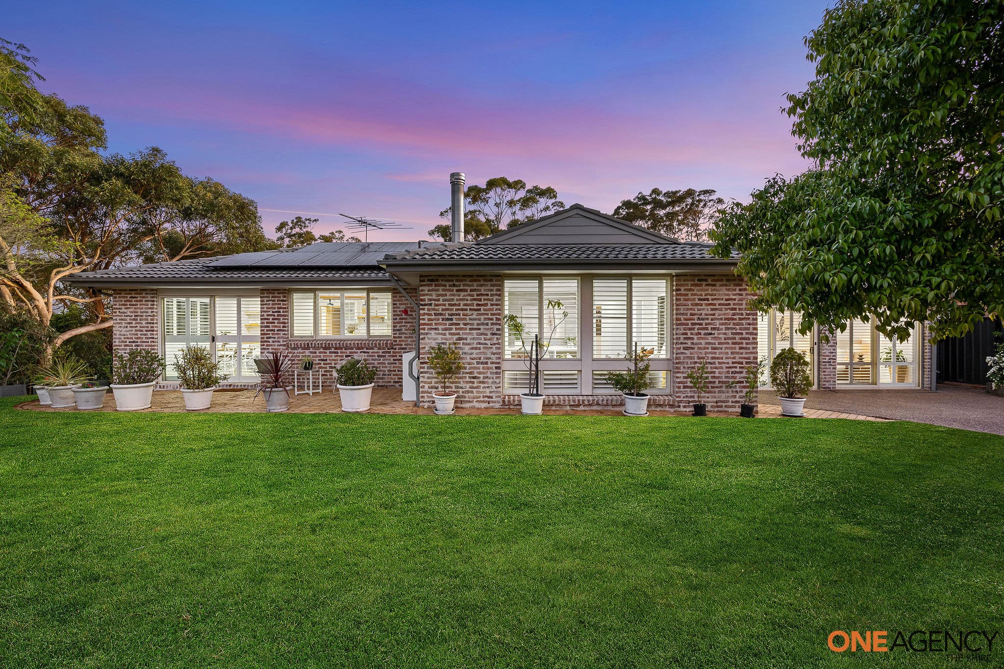5 Nicholi Place, Alfords Point, Alfords Point - Image 1