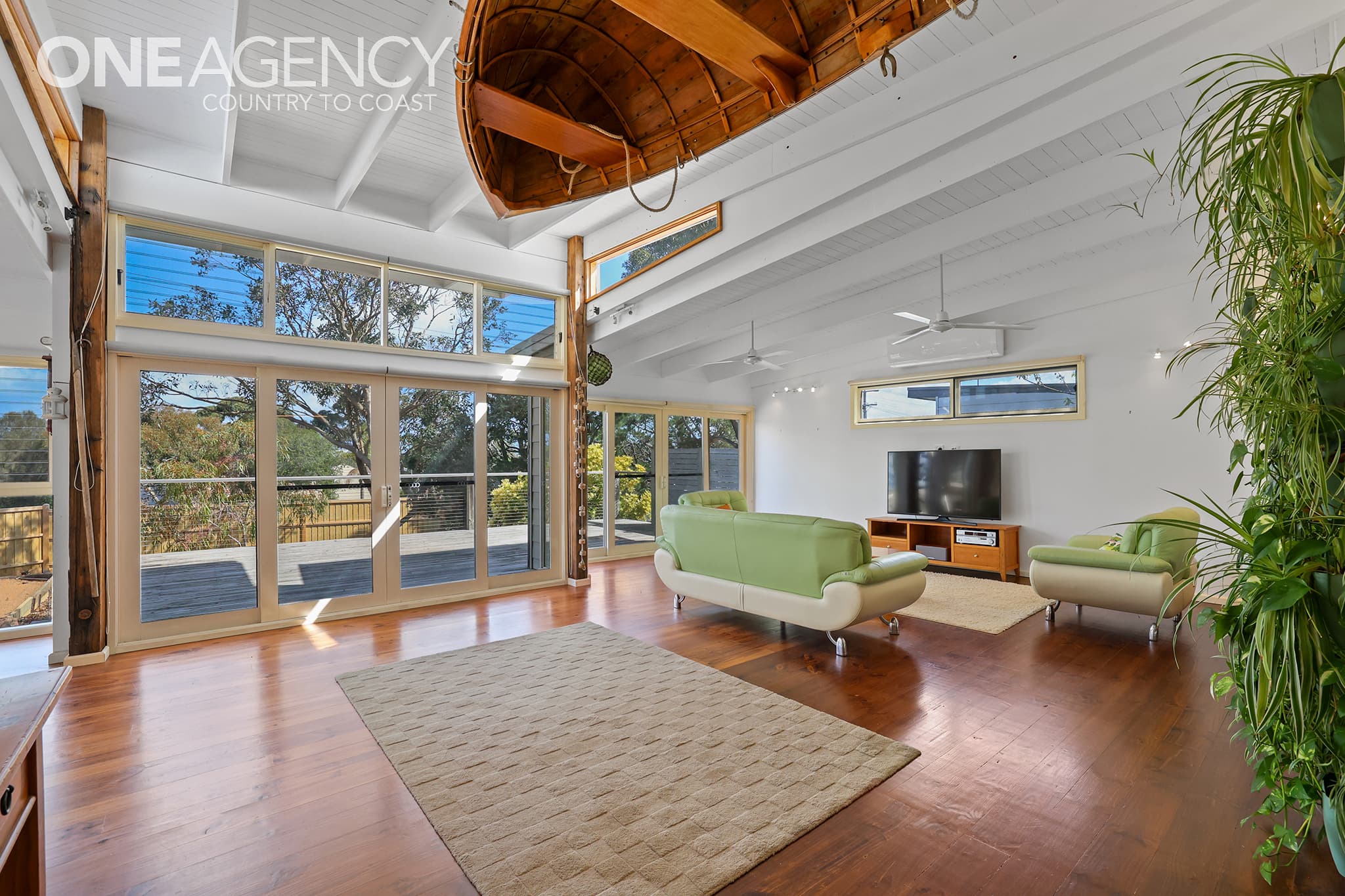 77 Red Rocks Road, Cowes, Cowes - Image 1