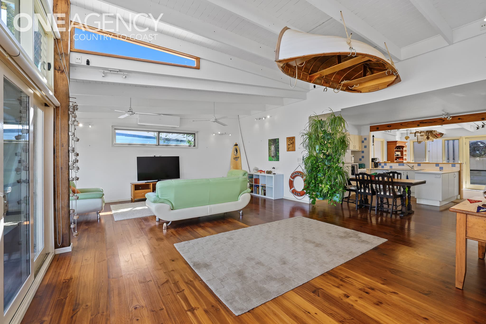 77 Red Rocks Road, Cowes, Cowes - Thumbnail 3