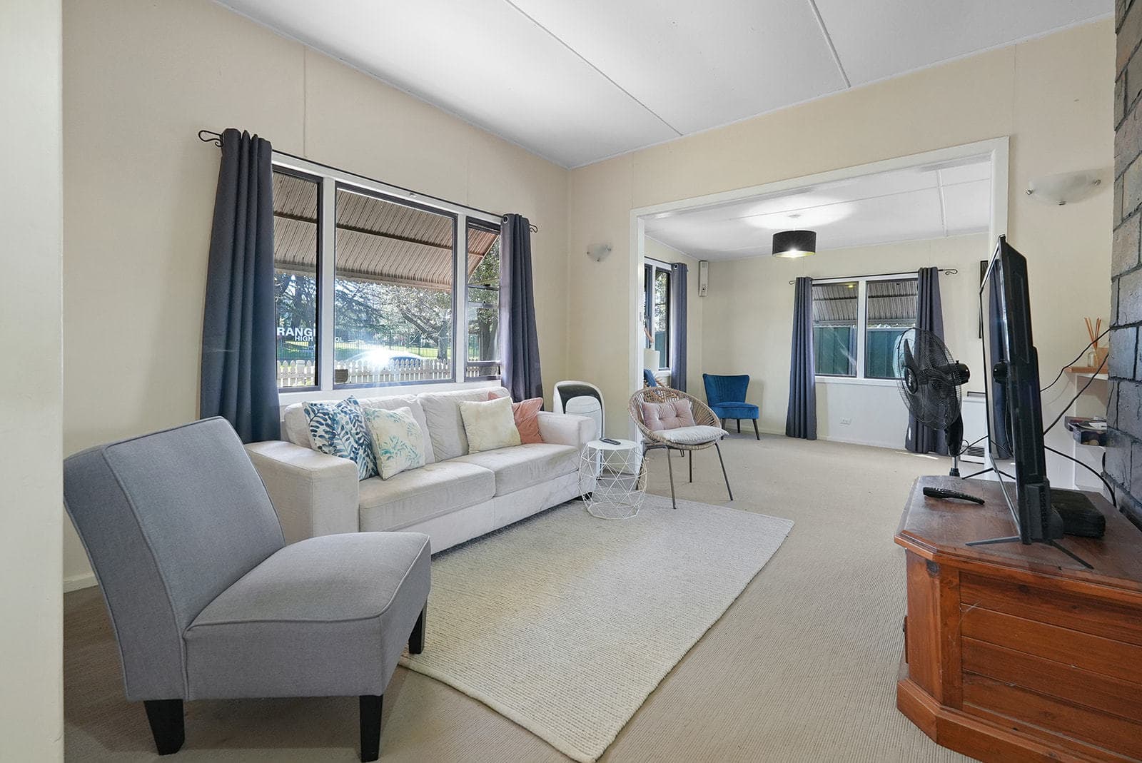 7 Coronation Drive, Orange, Orange - Thumbnail 2