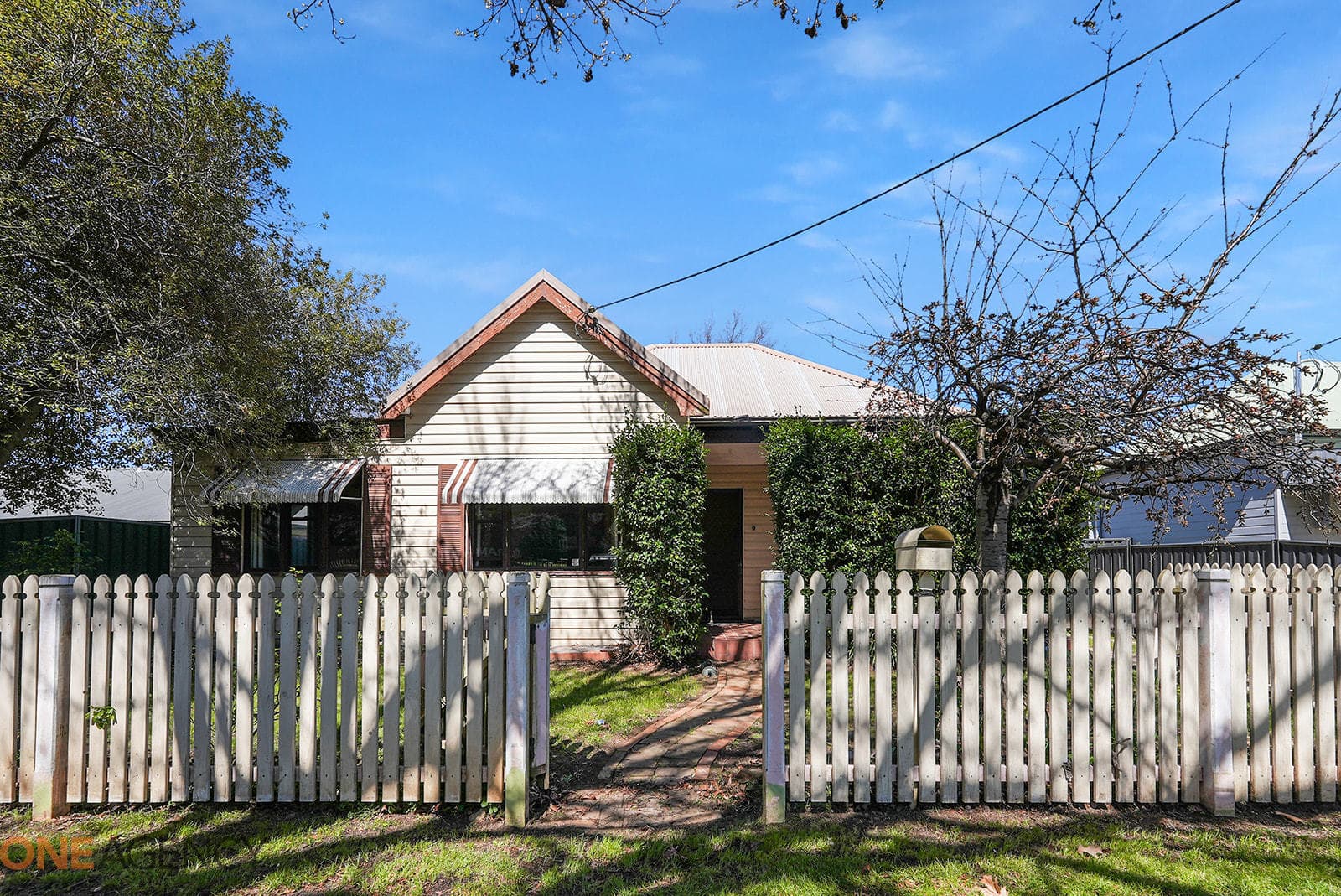 7 Coronation Drive, Orange, Orange - Image 1