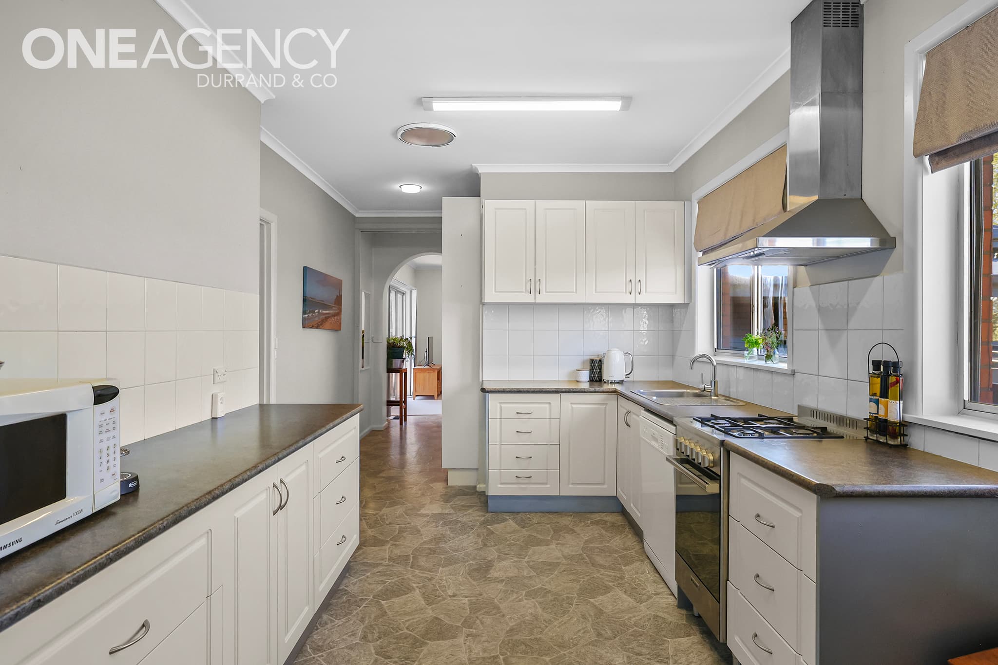 16 Sinclair Street, Warragul, Warragul - Thumbnail 7