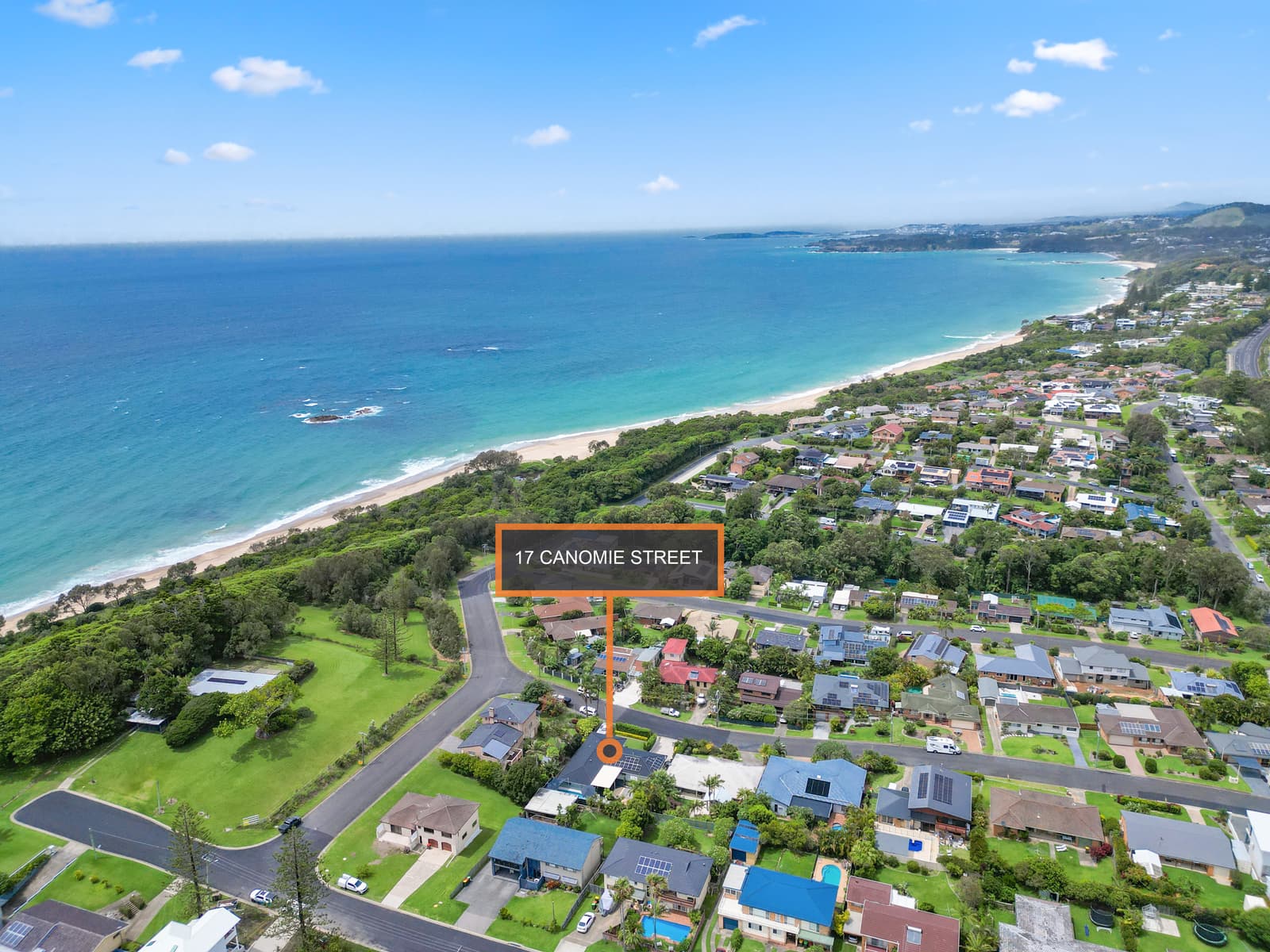 17 Canomie Street, Sapphire Beach, Sapphire Beach - Thumbnail 2