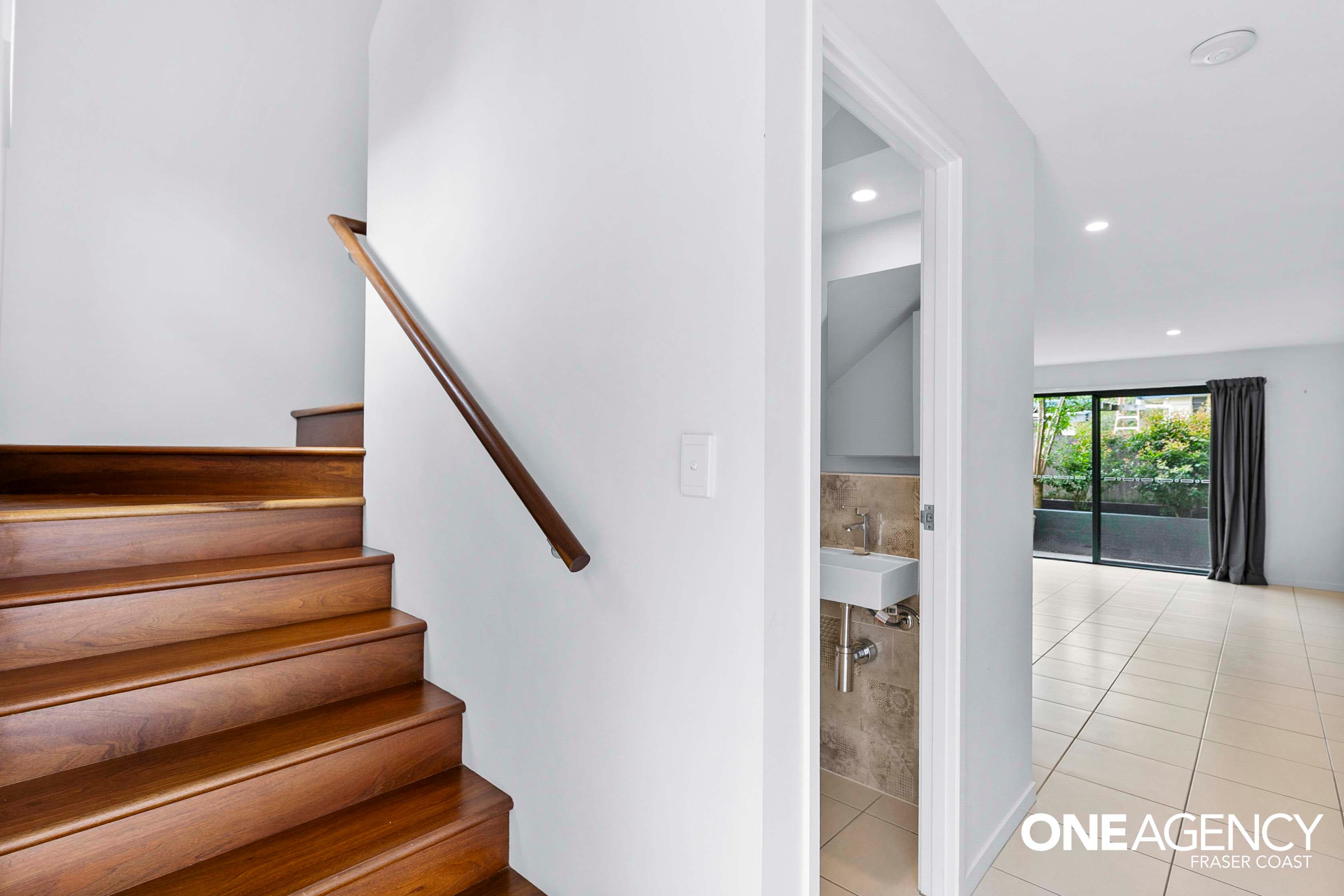 2/104 Torquay Road, Scarness, Scarness - Thumbnail 2