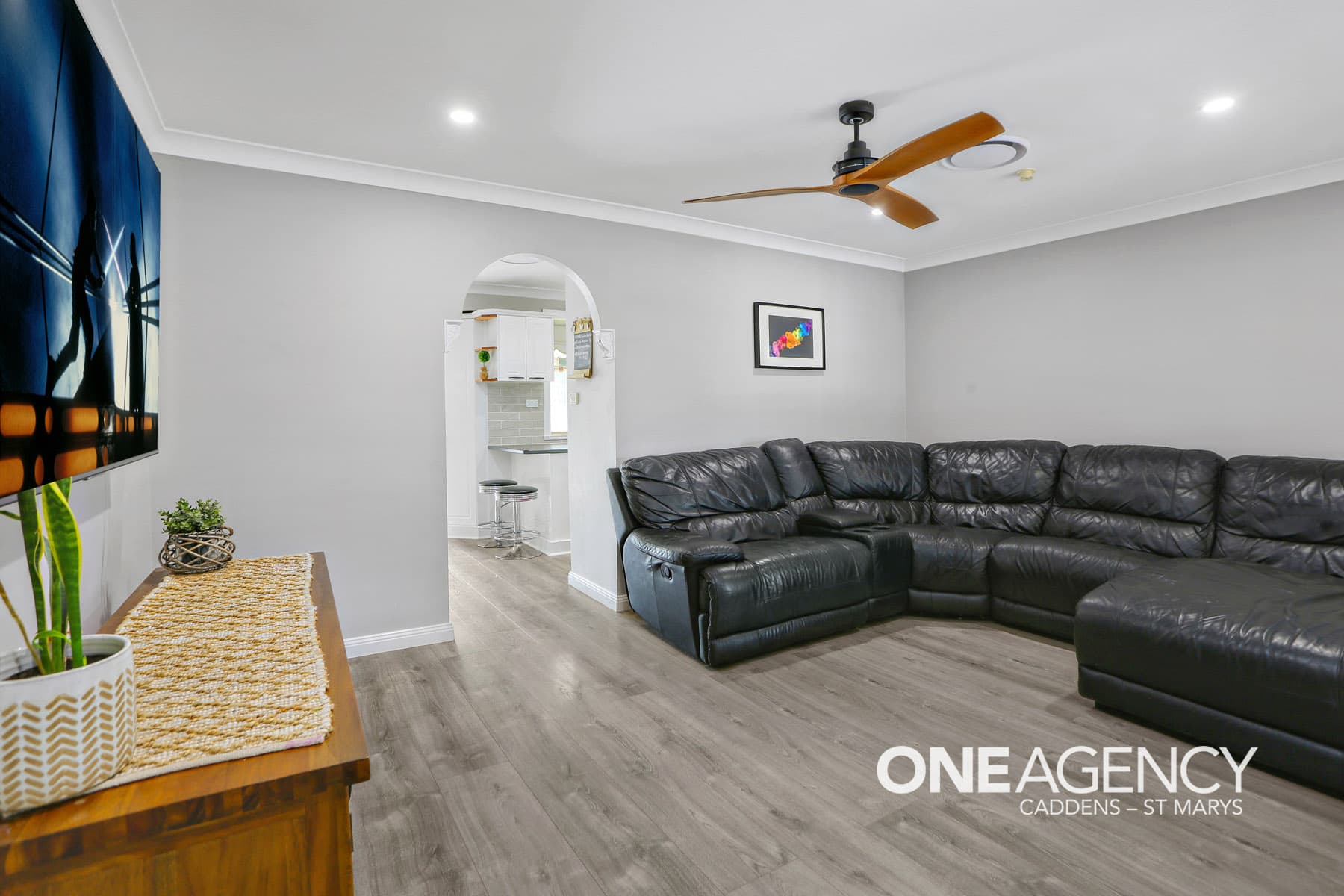 34 Toomung Circuit, Claremont Meadows, Claremont Meadows - Thumbnail 4