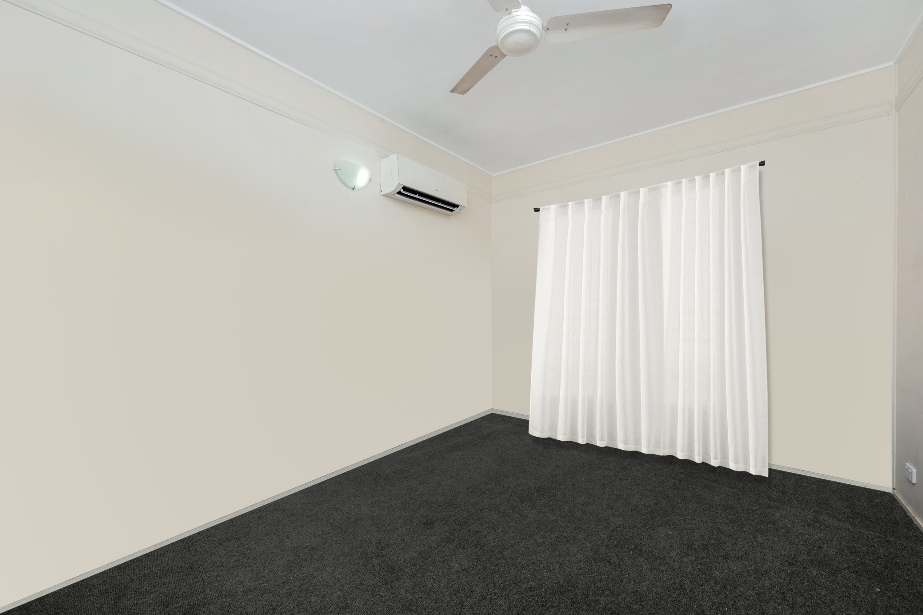 208 Charles Street, Cranbrook, Cranbrook - Thumbnail 5