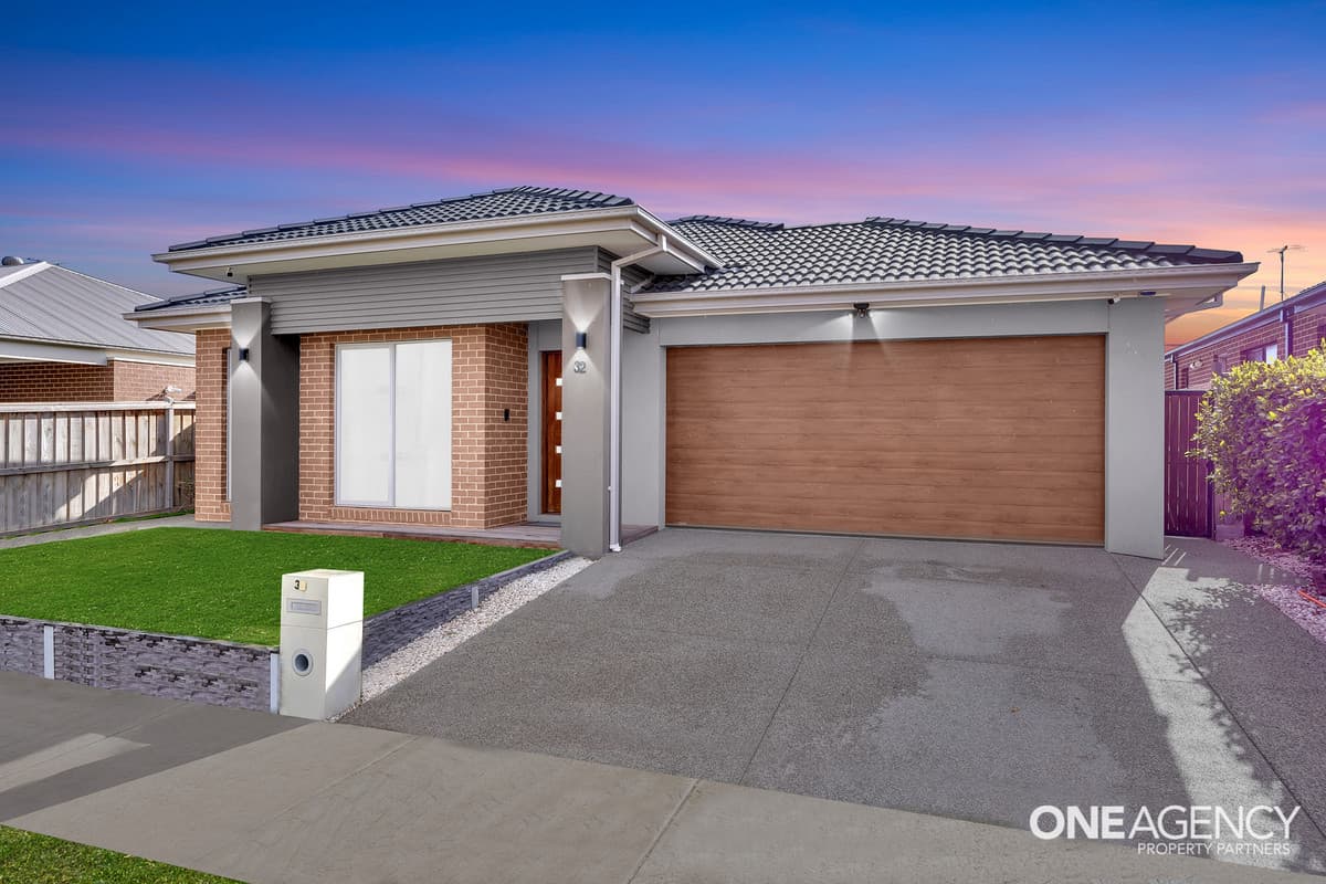 32 Riverstone Promenade, Tarneit, Tarneit - Thumbnail 2