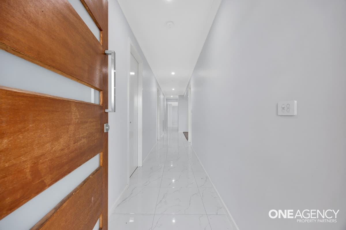 32 Riverstone Promenade, Tarneit, Tarneit - Thumbnail 3