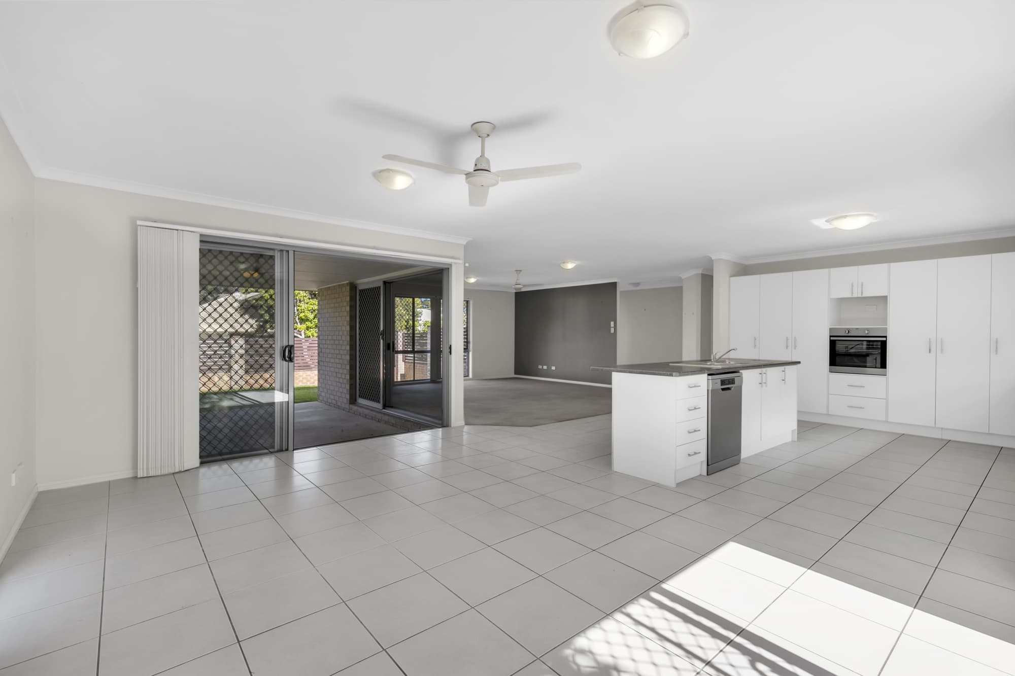 158 Beaufort Crescen..., Moggill - Thumbnail 2