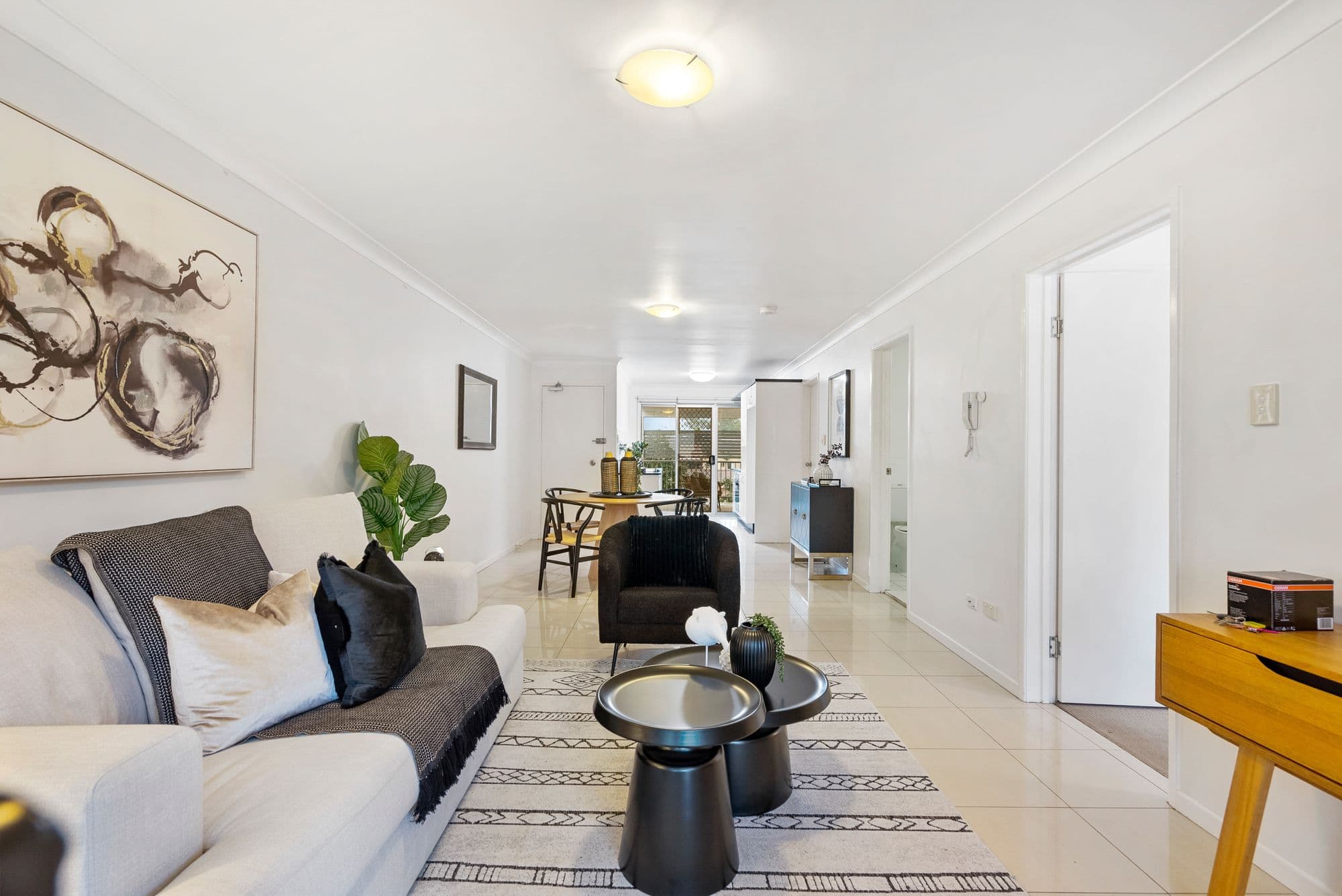 16/11 Croydon Street, Toowong - Image 1