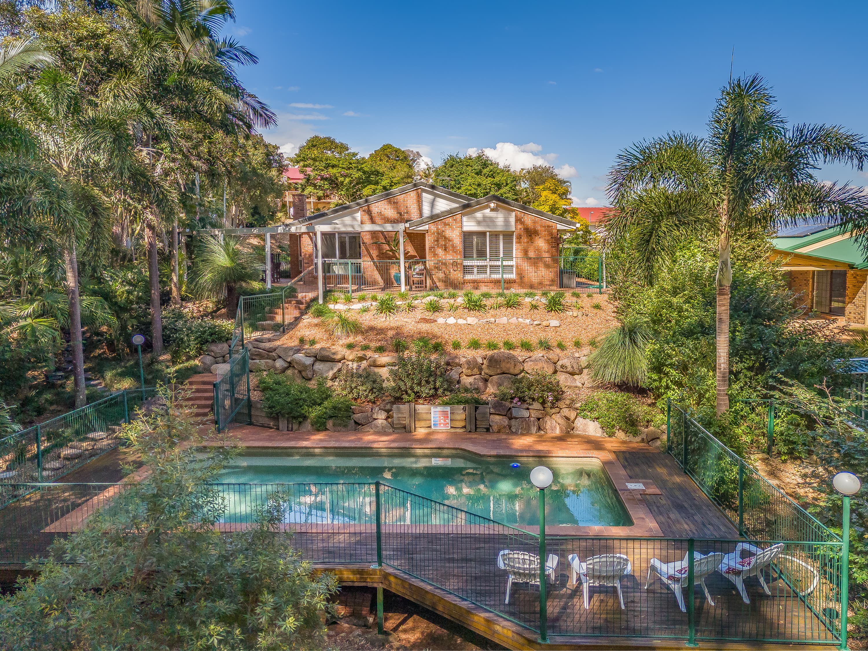 24 Peebles Place, Chapel Hill - Image 1