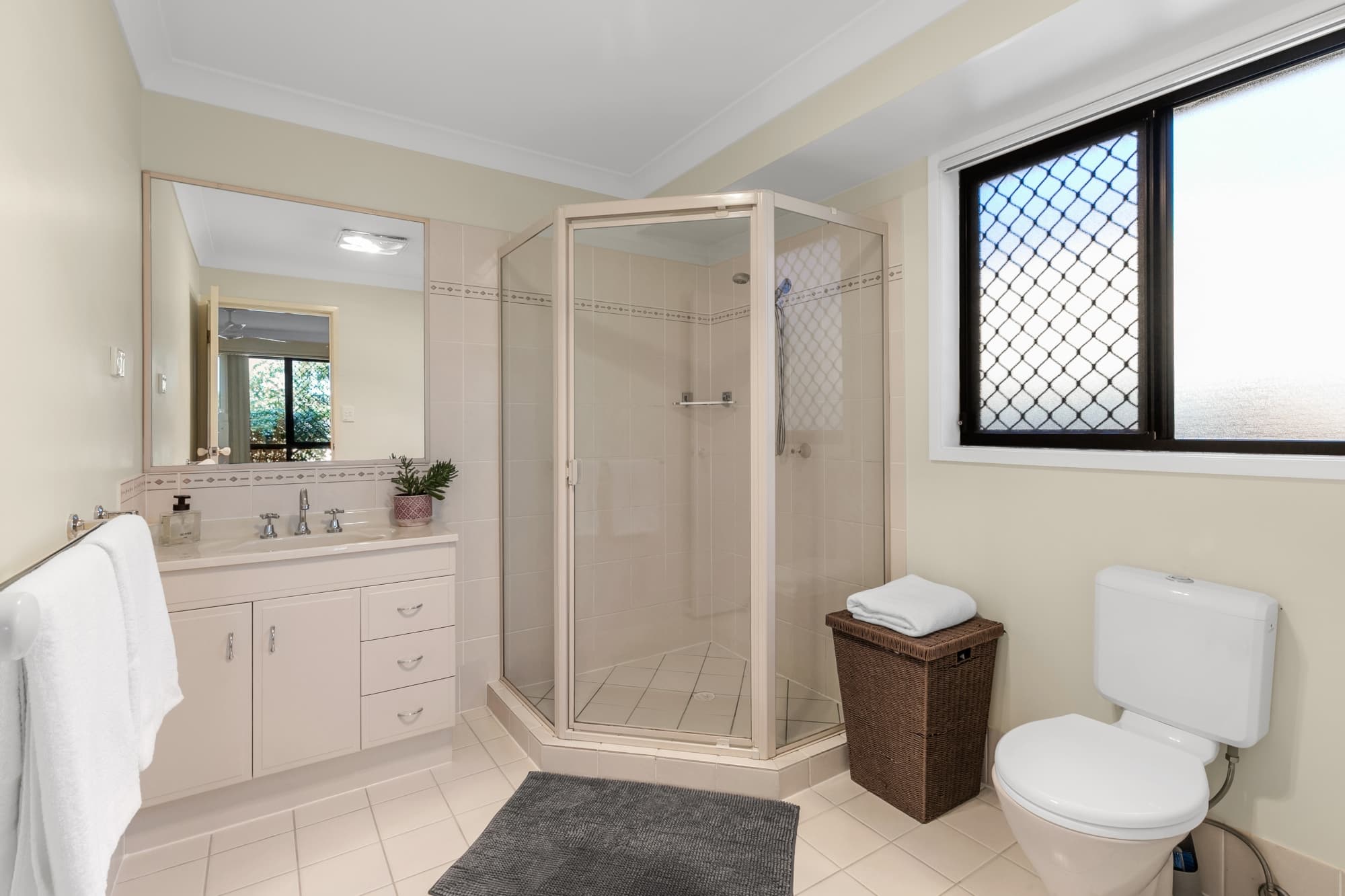 51 Turrbal Street, Bellbowrie - Thumbnail 8