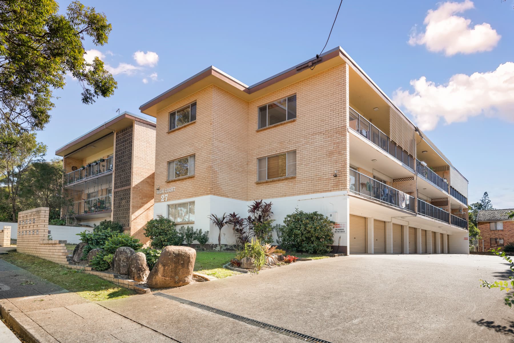 3/27 Maryvale Street, Toowong - Thumbnail 2