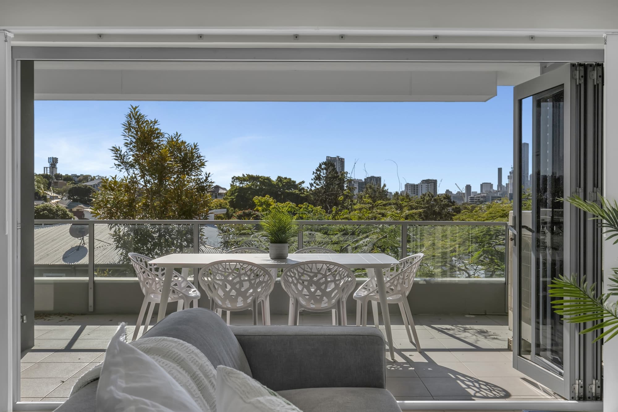 6/17 Ridley Street, Auchenflower - Thumbnail 3