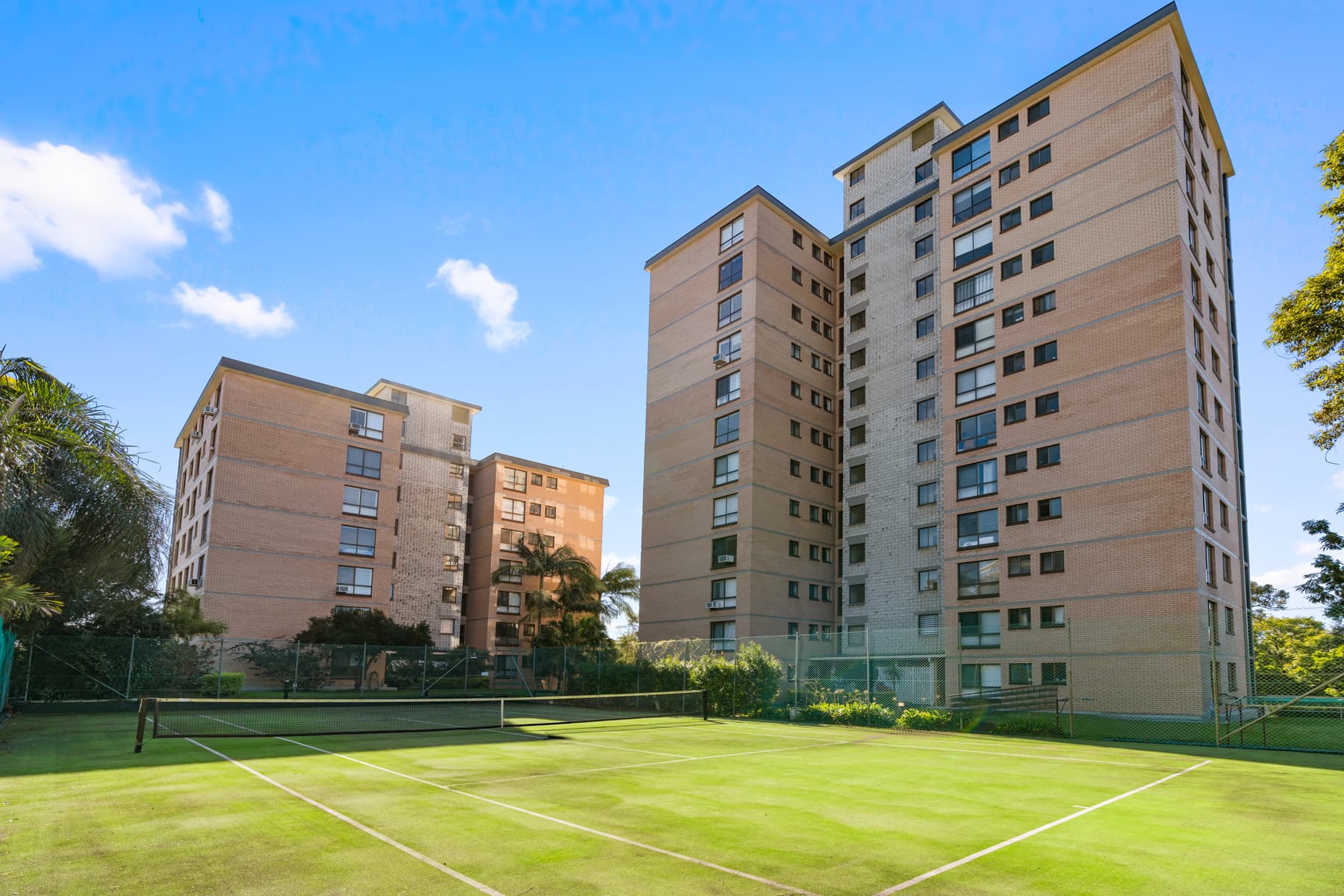 8/12 Bryce Street, St Lucia - Thumbnail 2