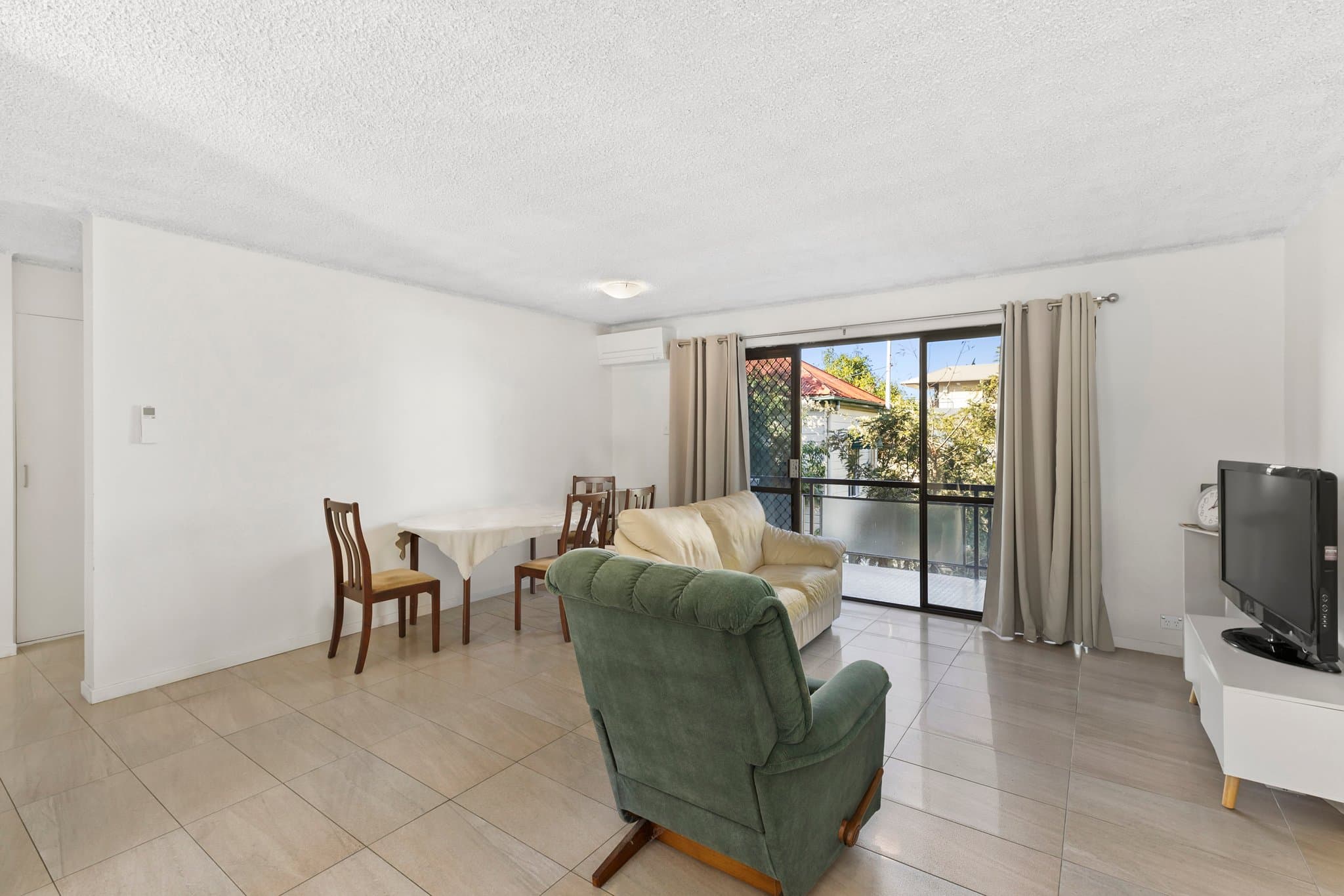 2/22 Stanley Terrace, Taringa - Thumbnail 2