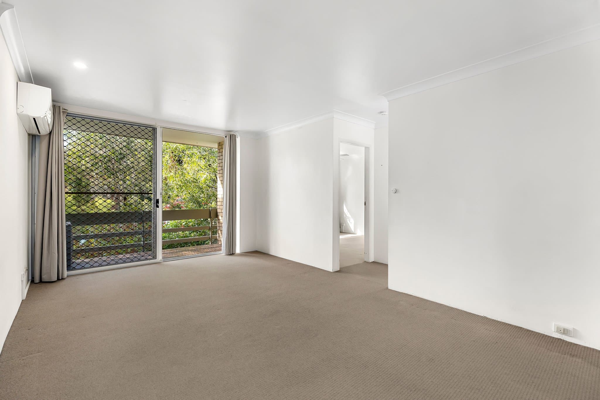 4/38 Goldsbrough Roa..., Taringa - Thumbnail 2