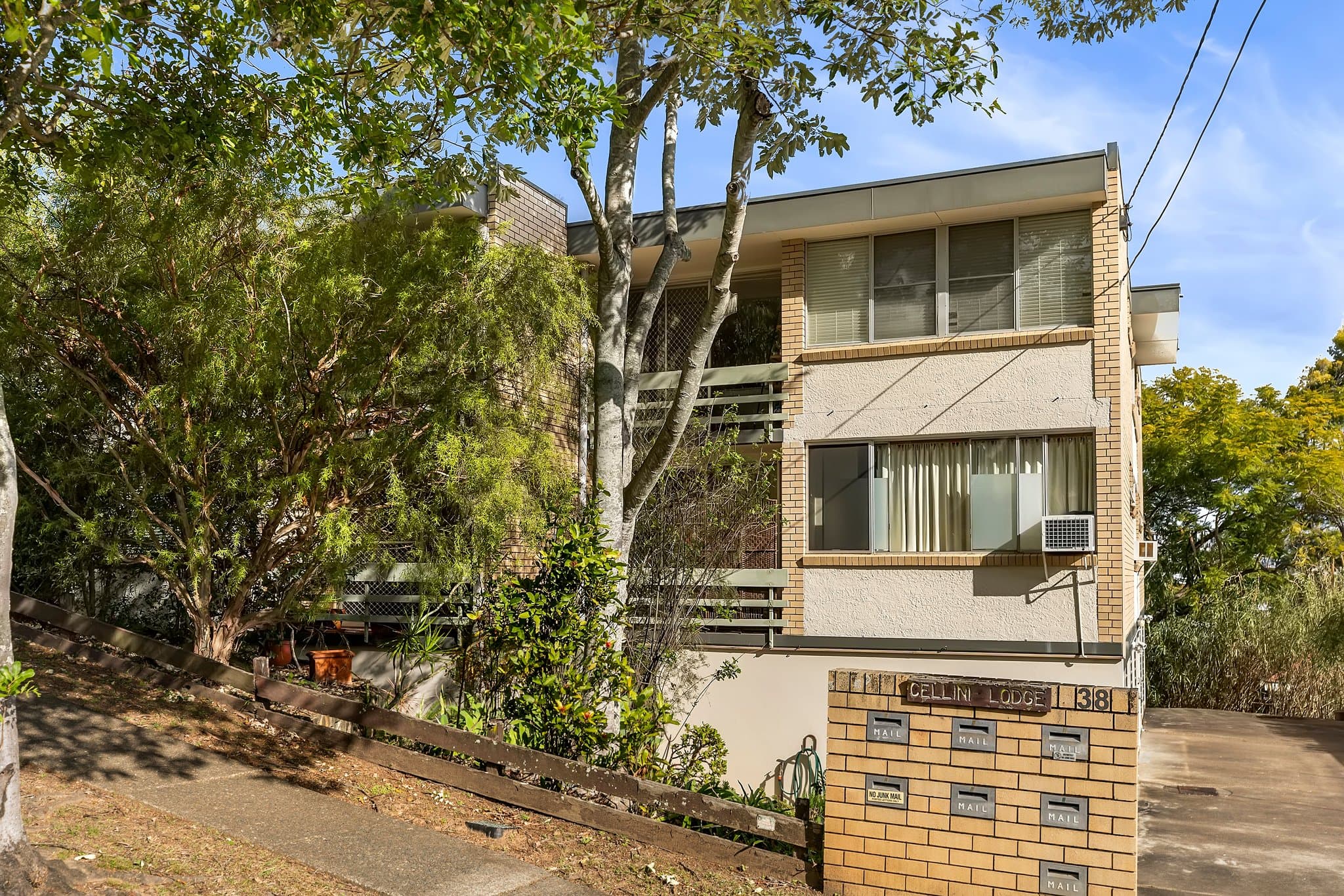 4/38 Goldsbrough Roa..., Taringa - Image 1