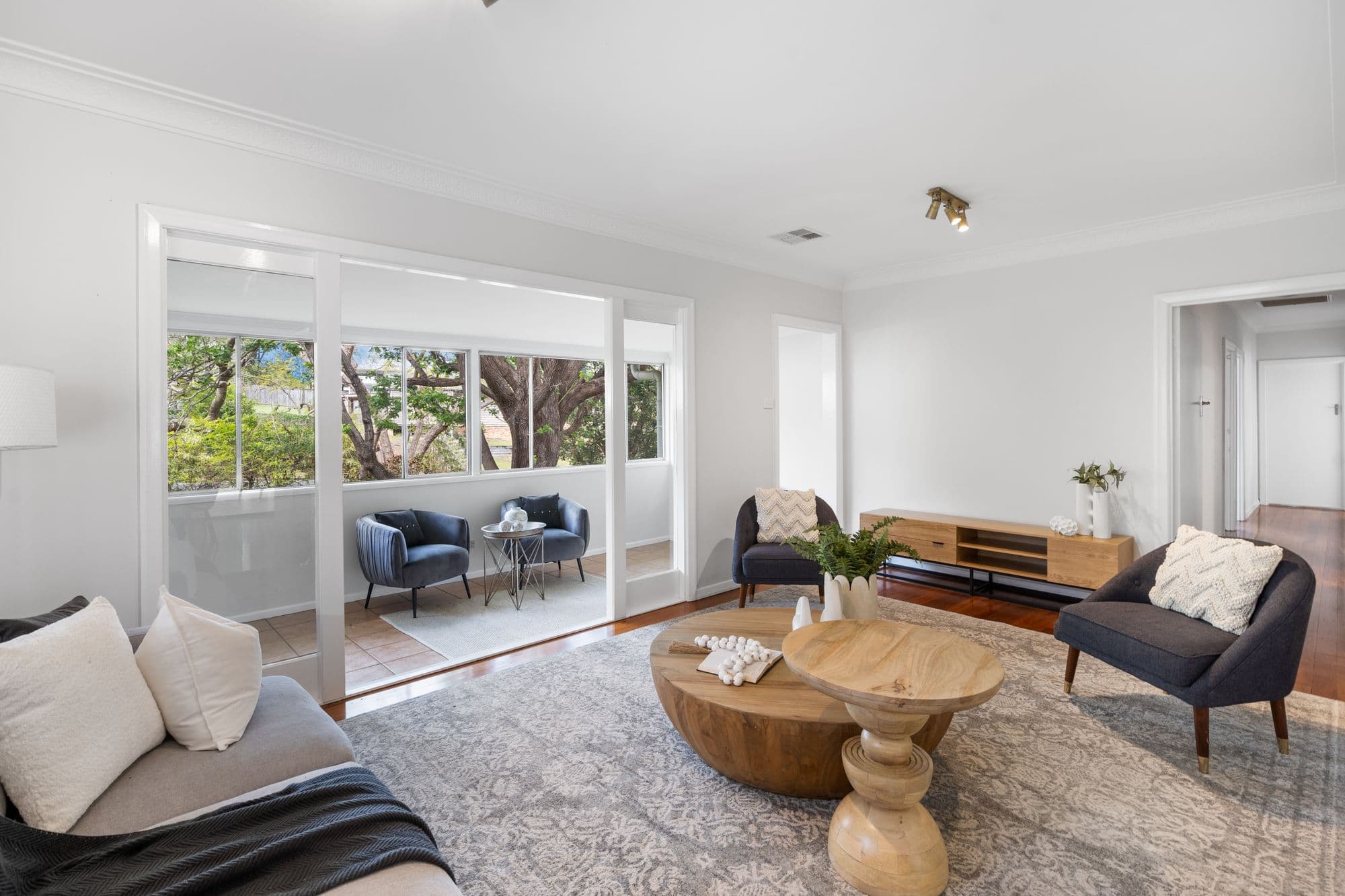 74 Gordon Terrace, Indooroopilly - Thumbnail 2