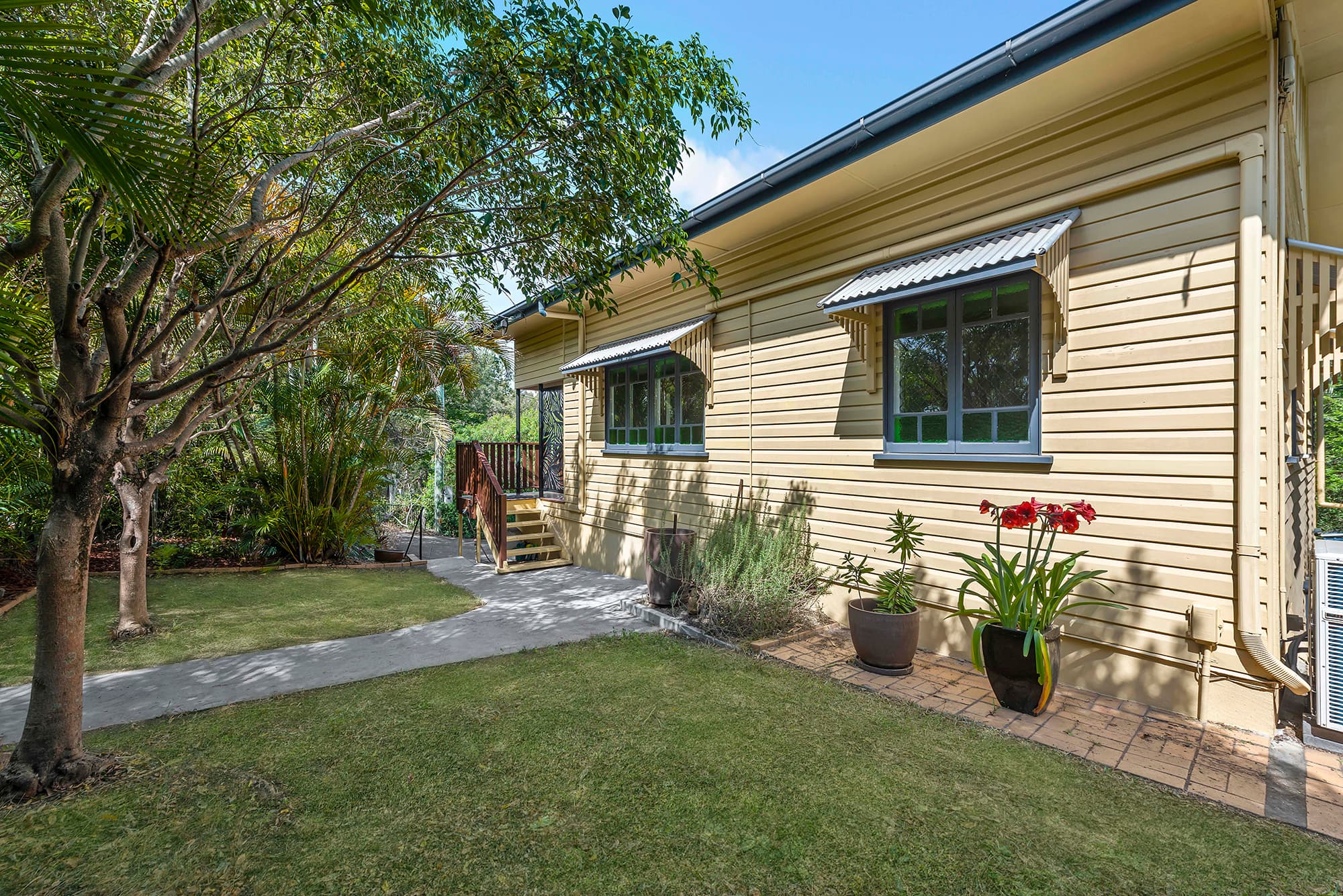 64 Jerrang Street, Indooroopilly - Thumbnail 3