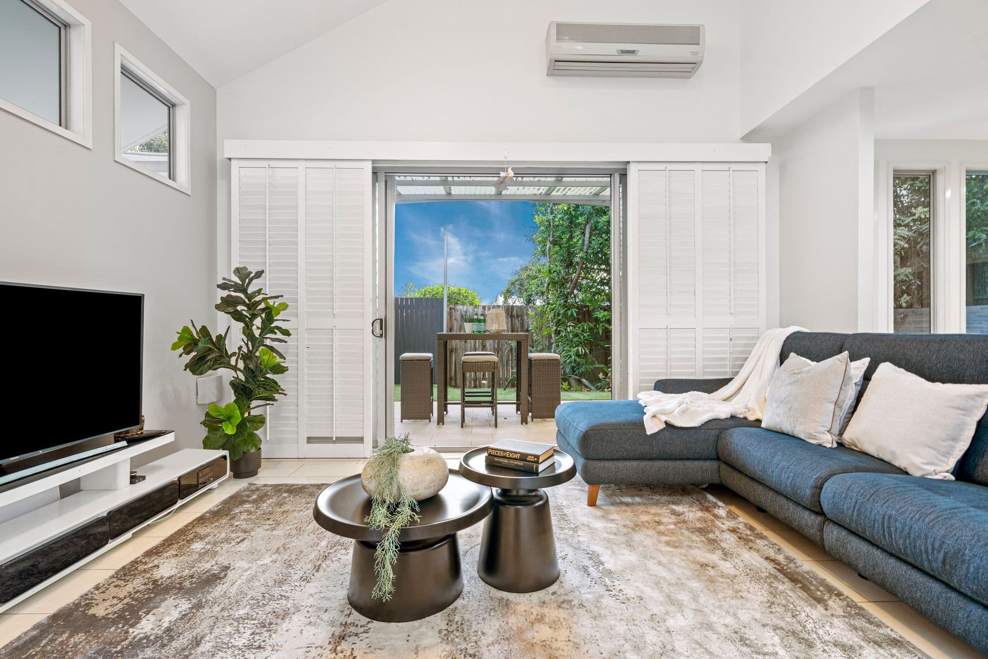 3/11 Rennie Street, Indooroopilly - Image 1