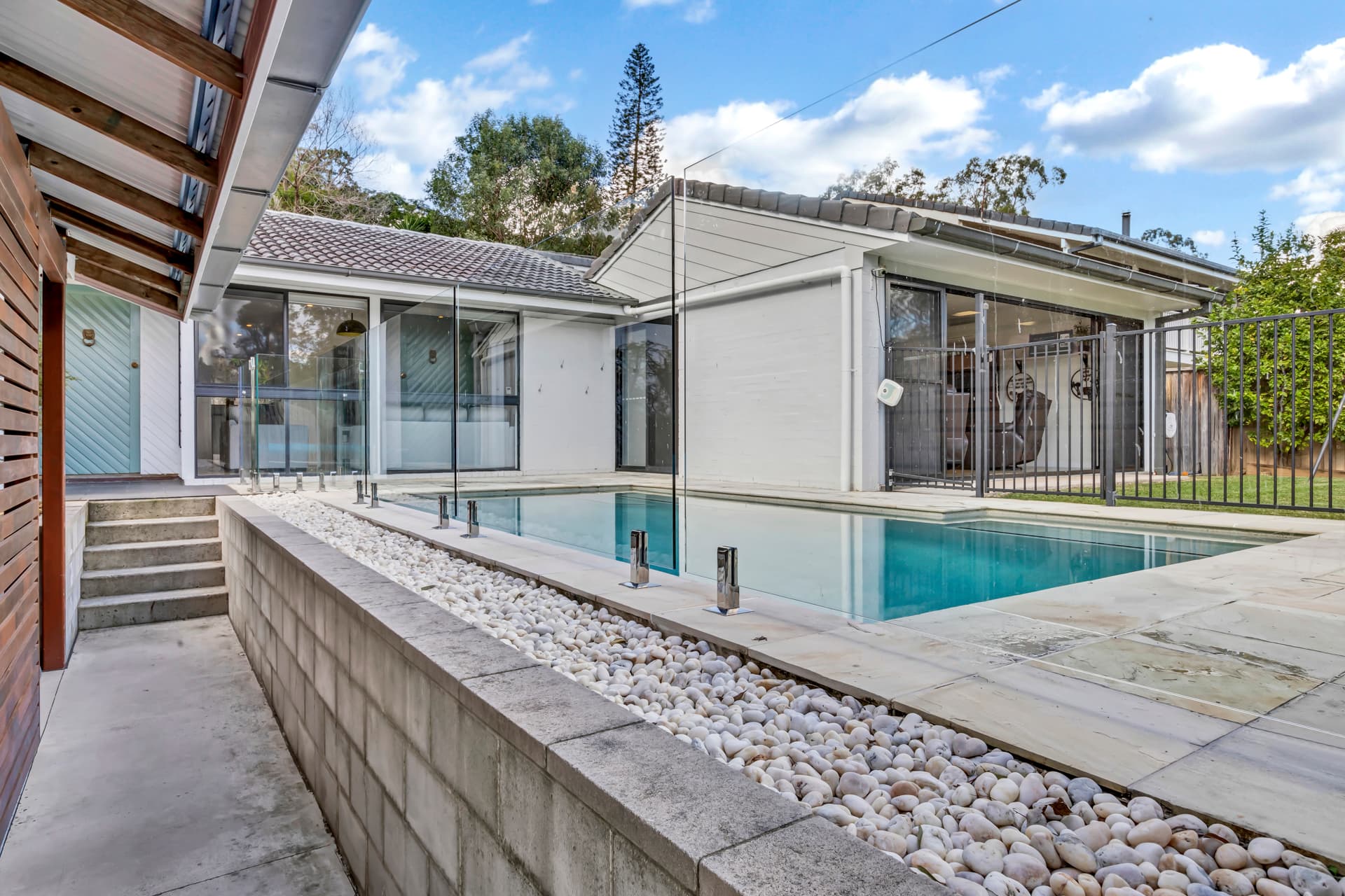 35 Ironbark Road, Chapel Hill - Thumbnail 2