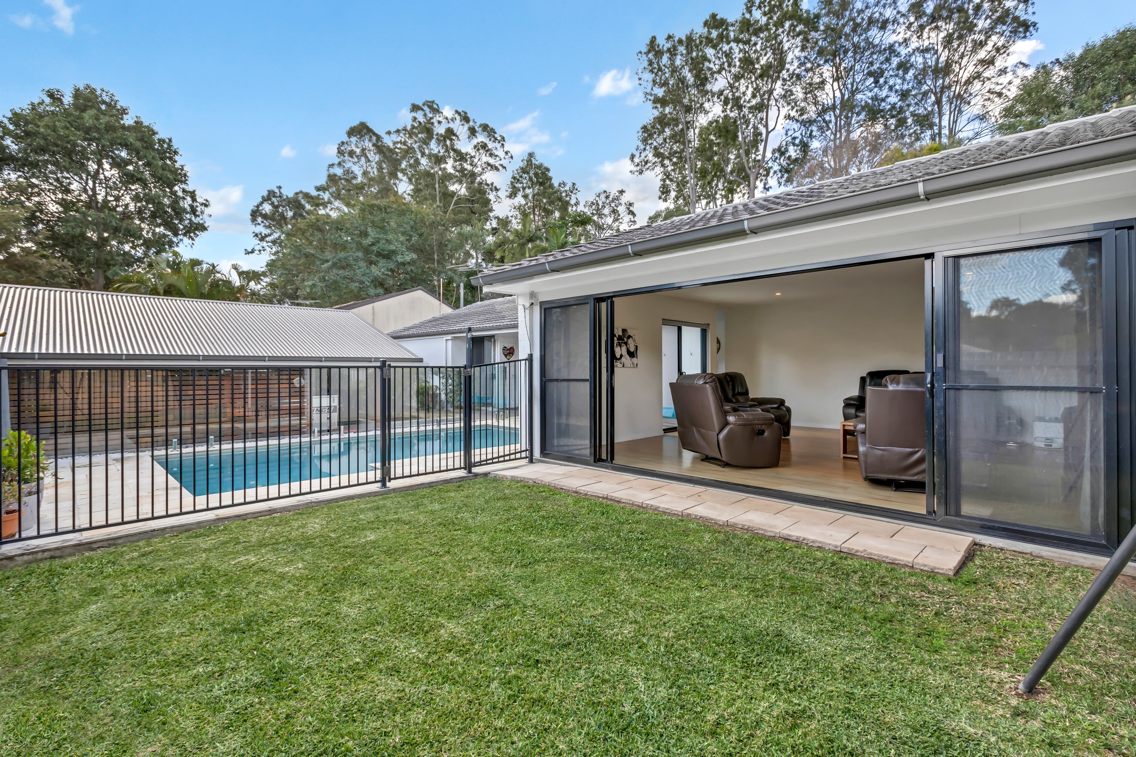 35 Ironbark Road, Chapel Hill - Thumbnail 3