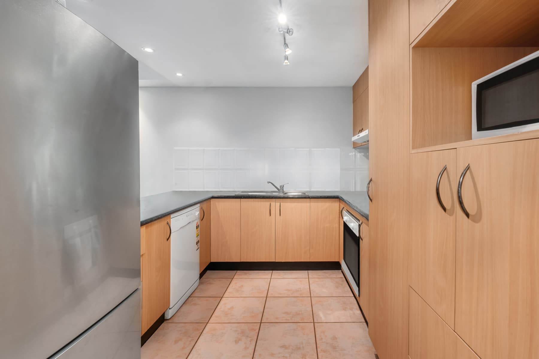 2/58 Mitre Street, St Lucia - Thumbnail 4