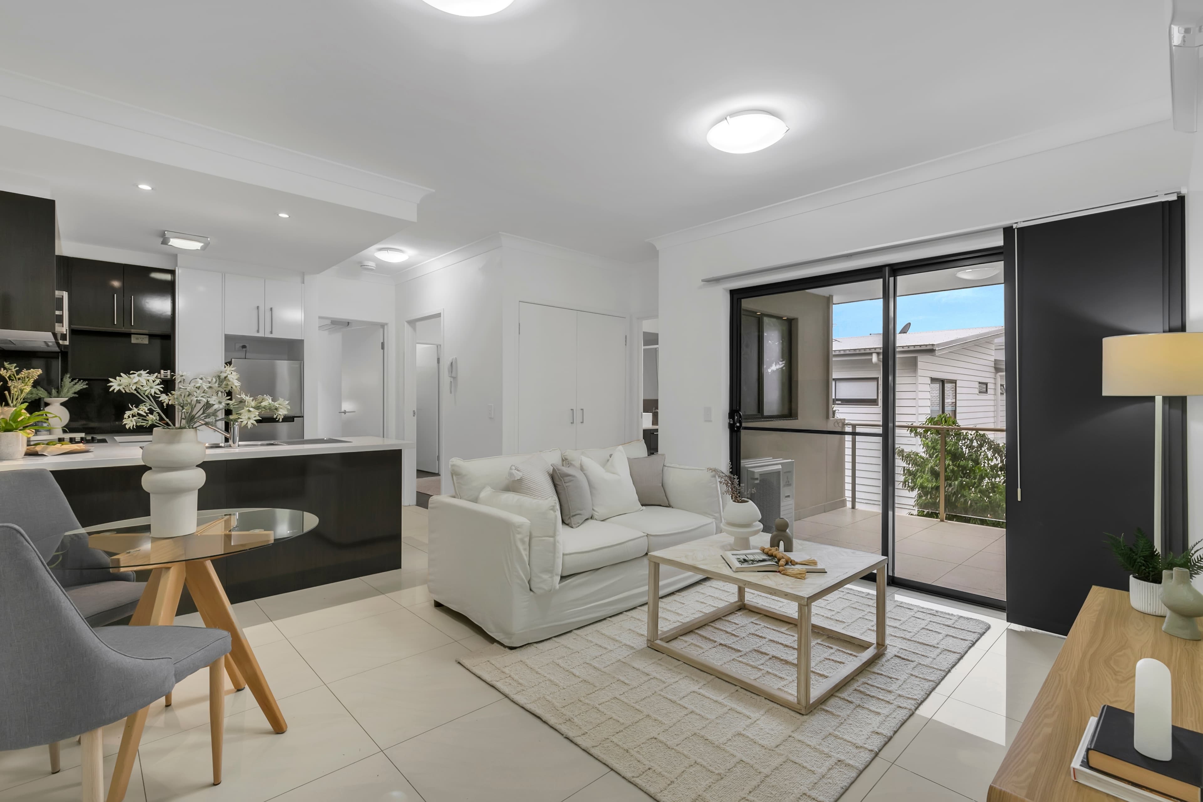 13/31 Skew Street, Sherwood - Image 1